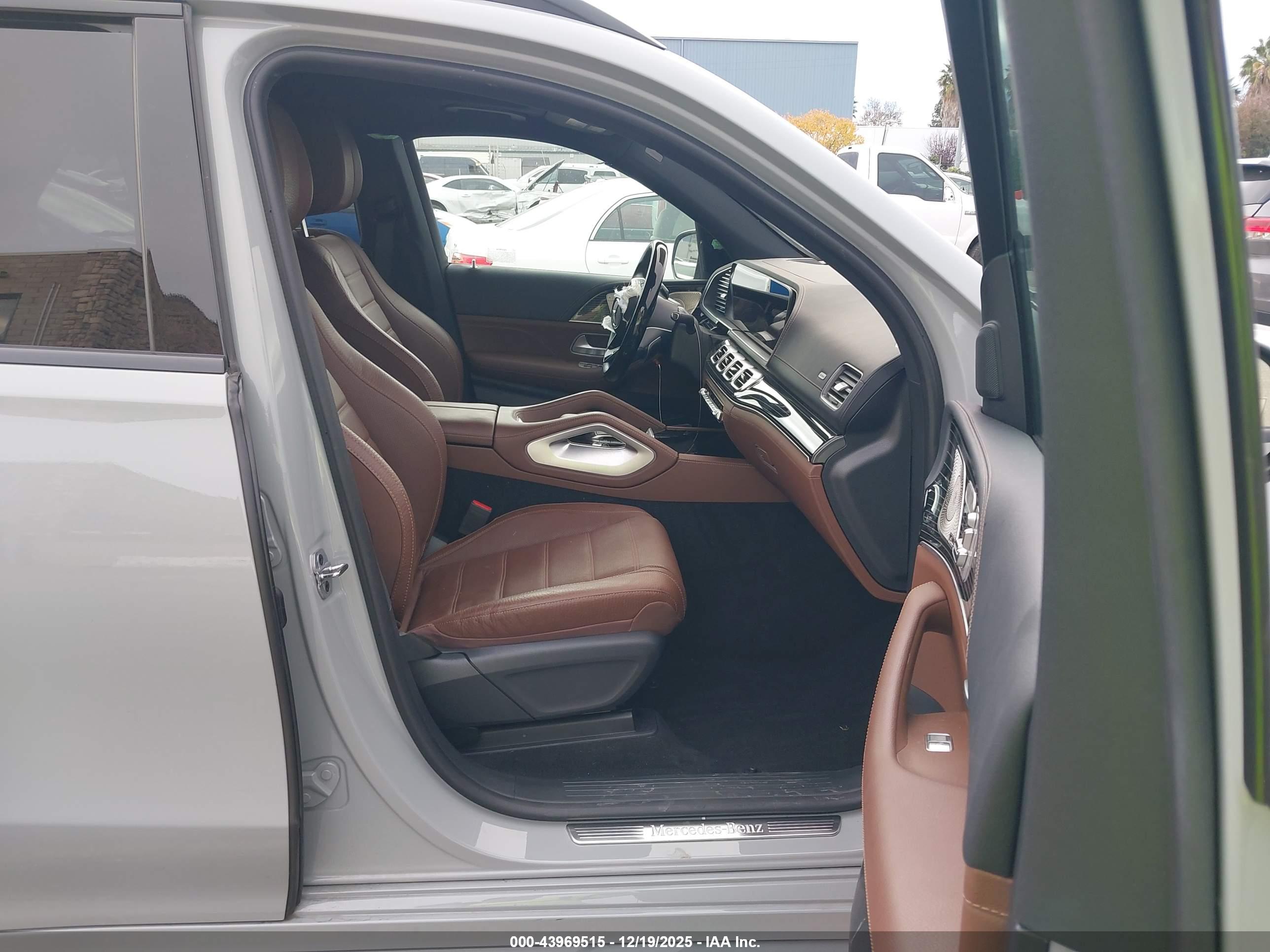 MERCEDES-BENZ GLE image 5