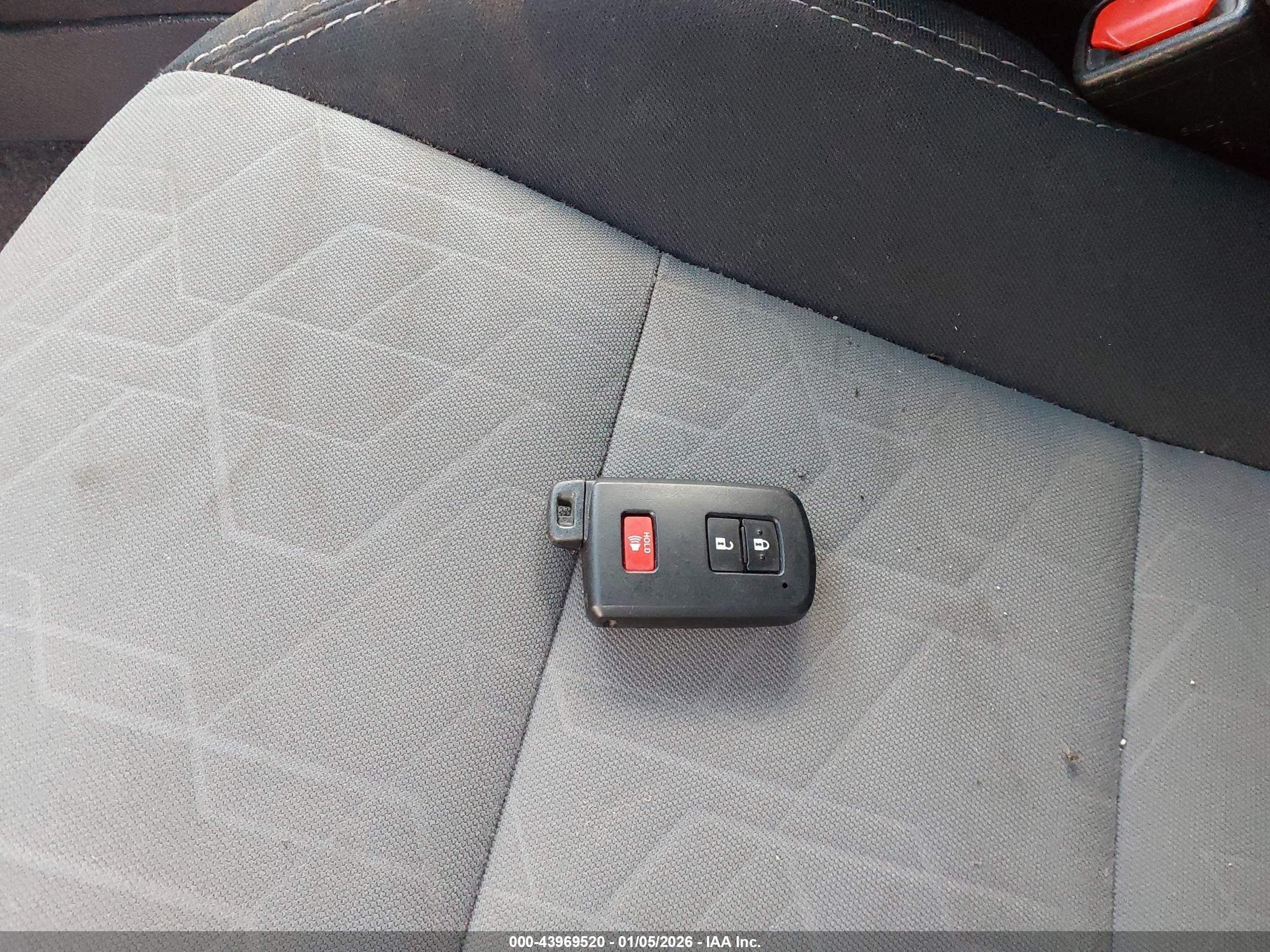 TOYOTA TACOMA image 11