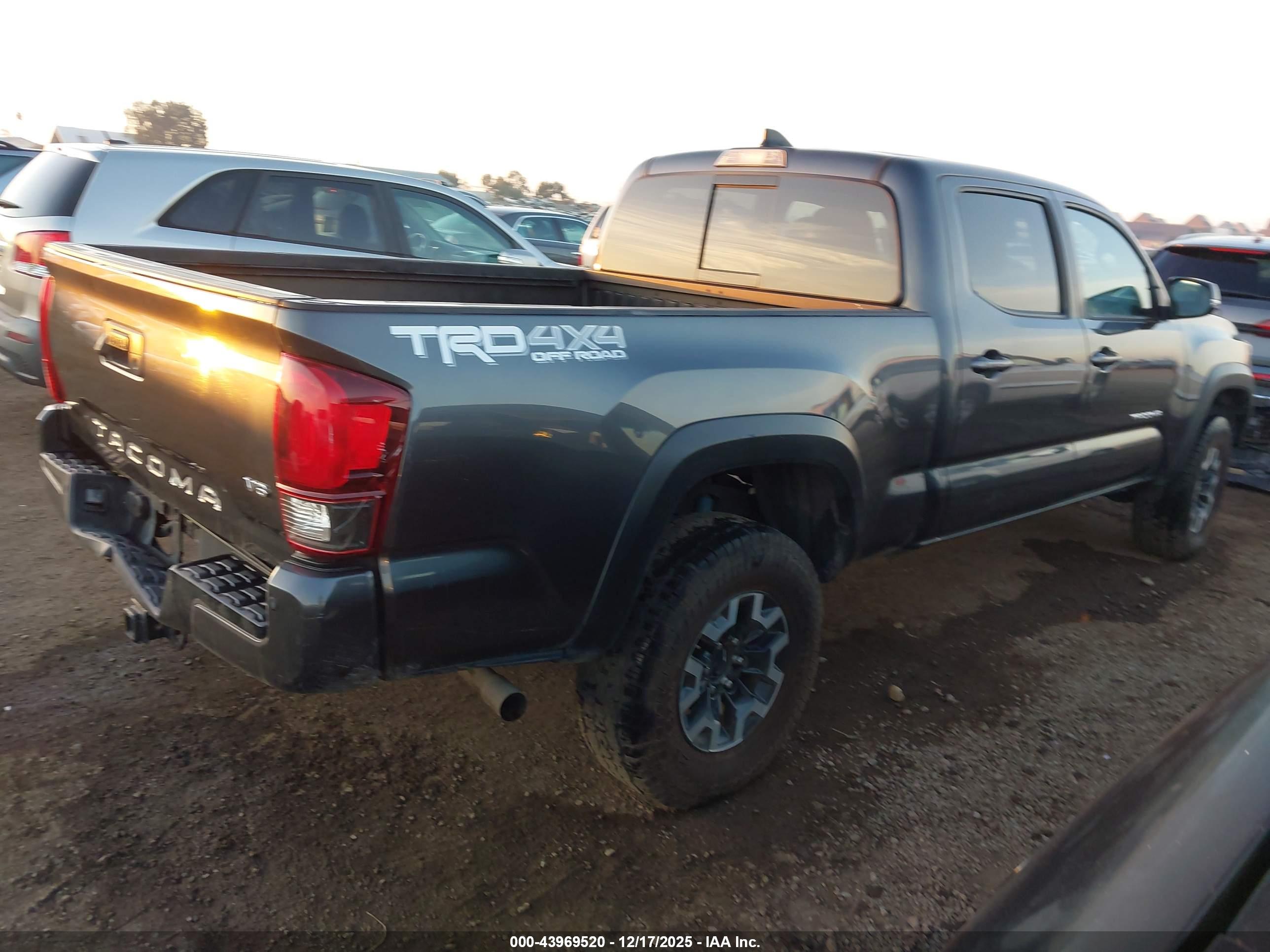 TOYOTA TACOMA image 4