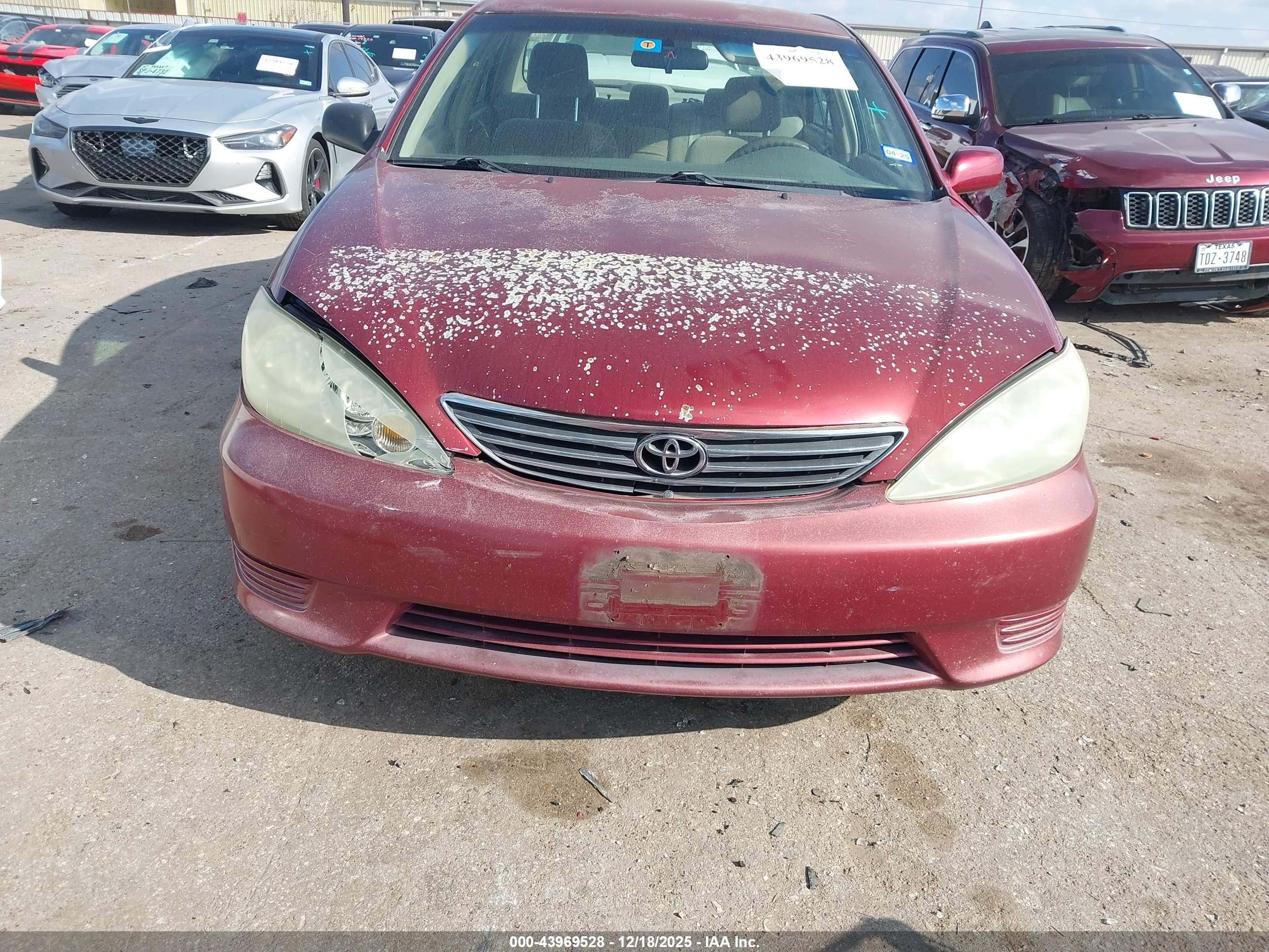 TOYOTA CAMRY image 6
