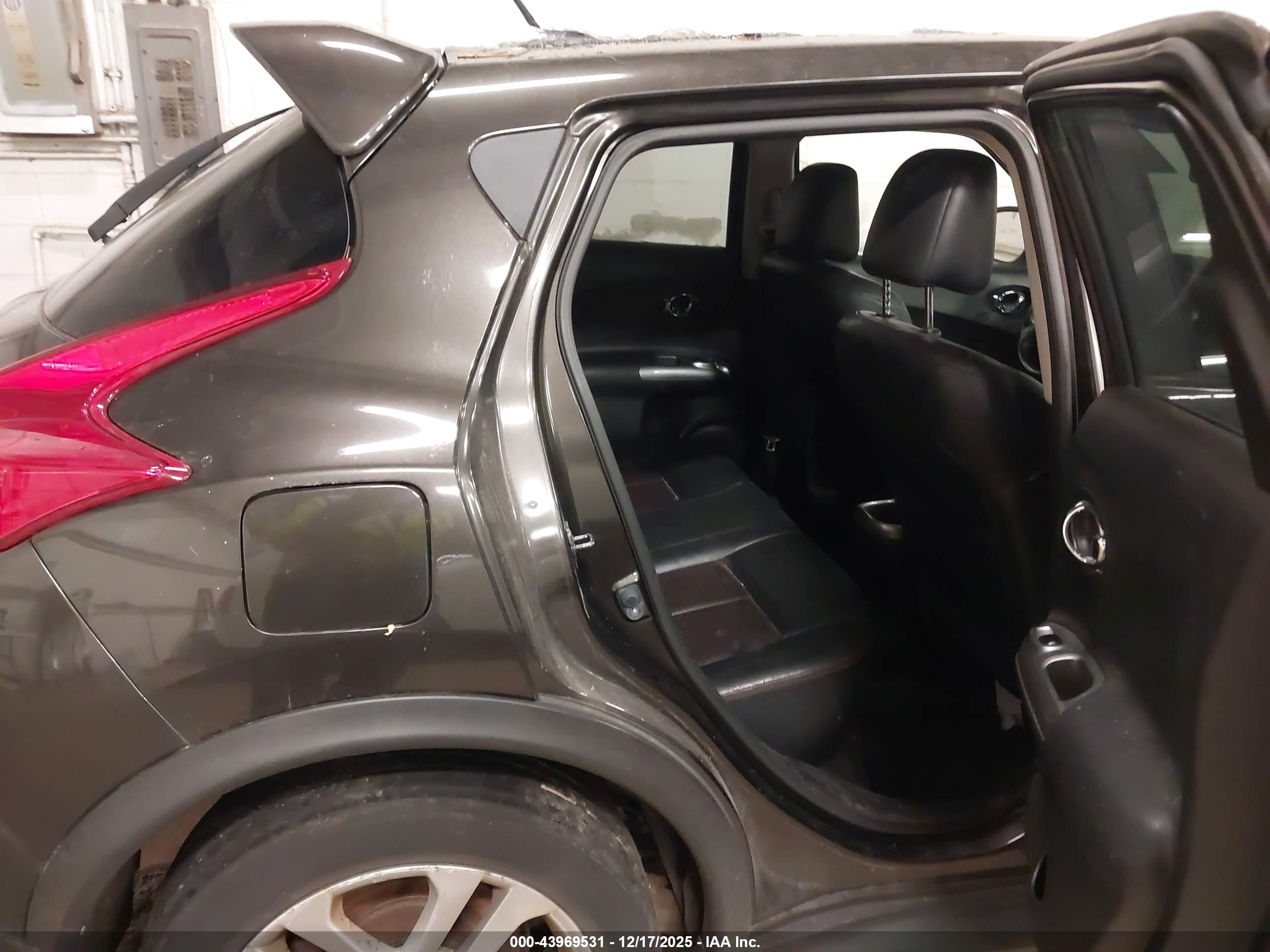 NISSAN JUKE image 8