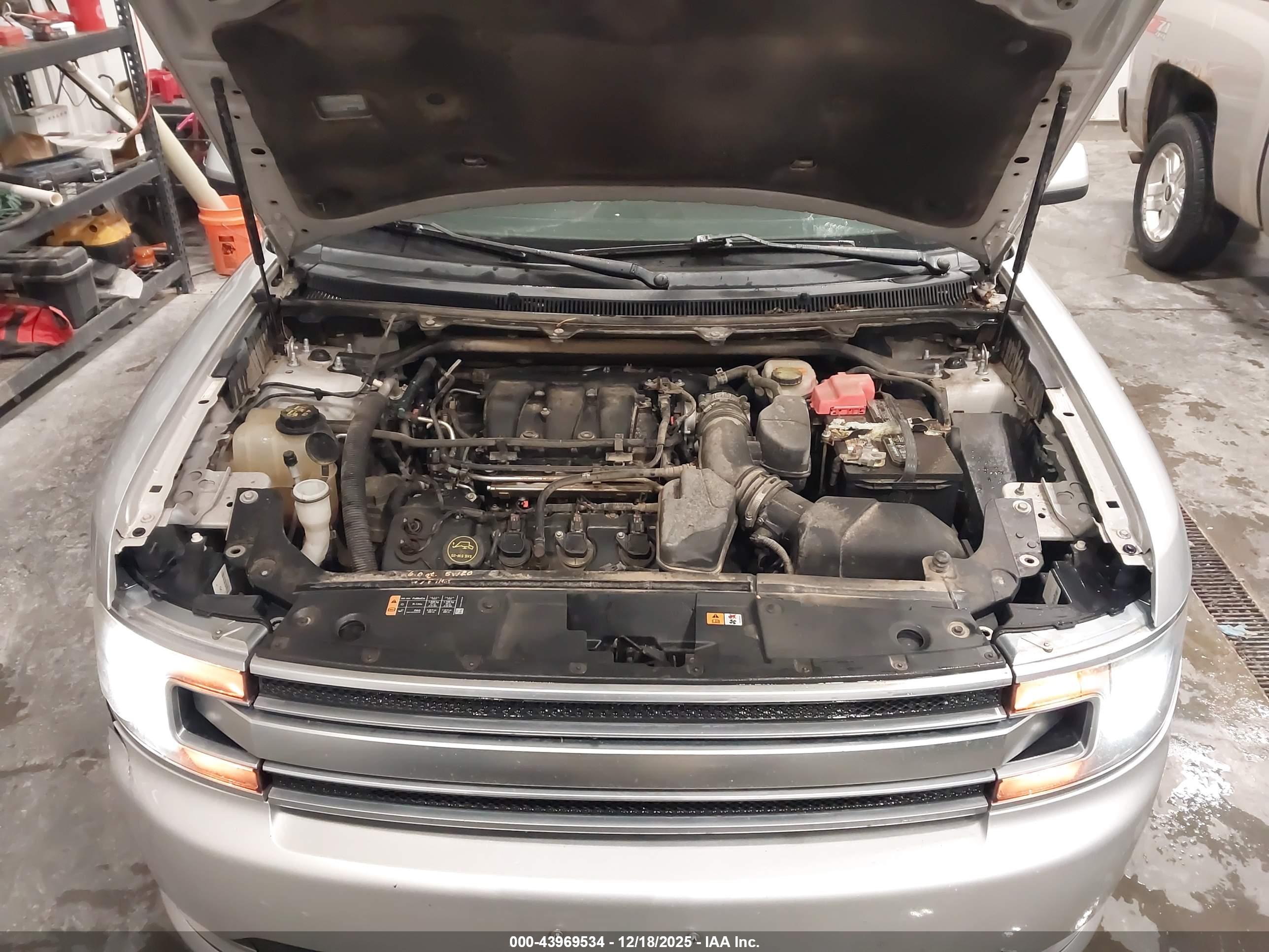 FORD FLEX image 10