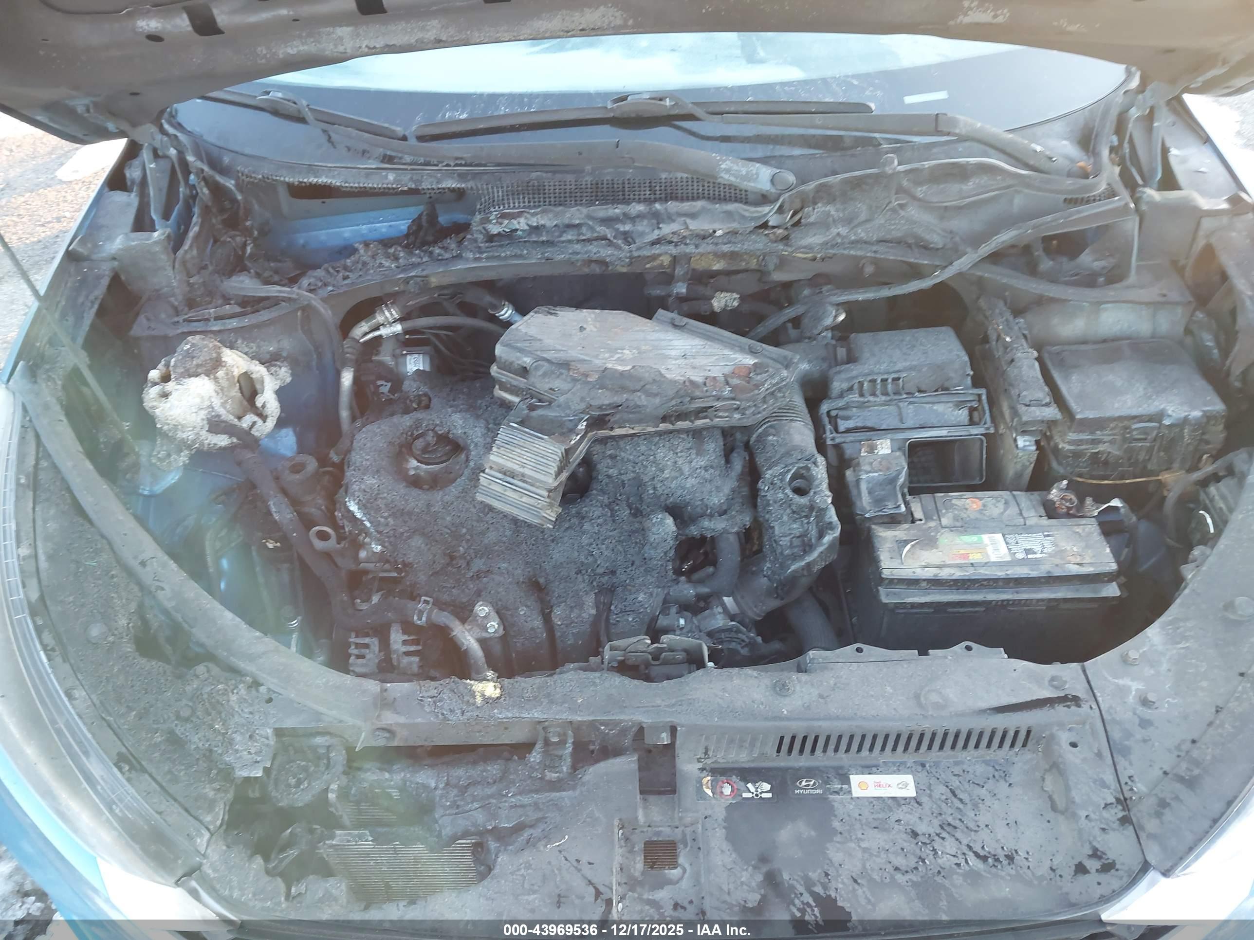 HYUNDAI TUCSON image 10