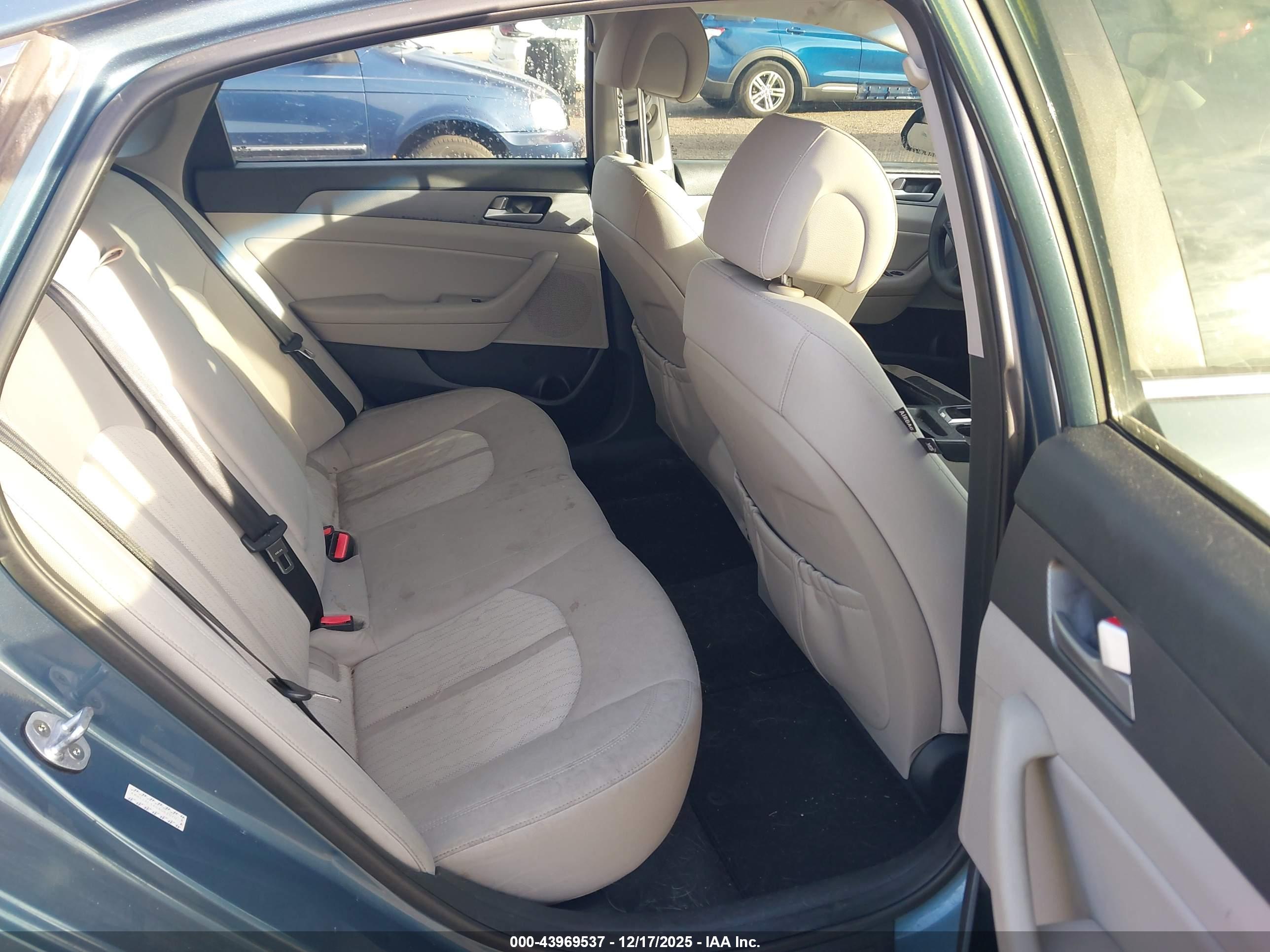 HYUNDAI SONATA image 8
