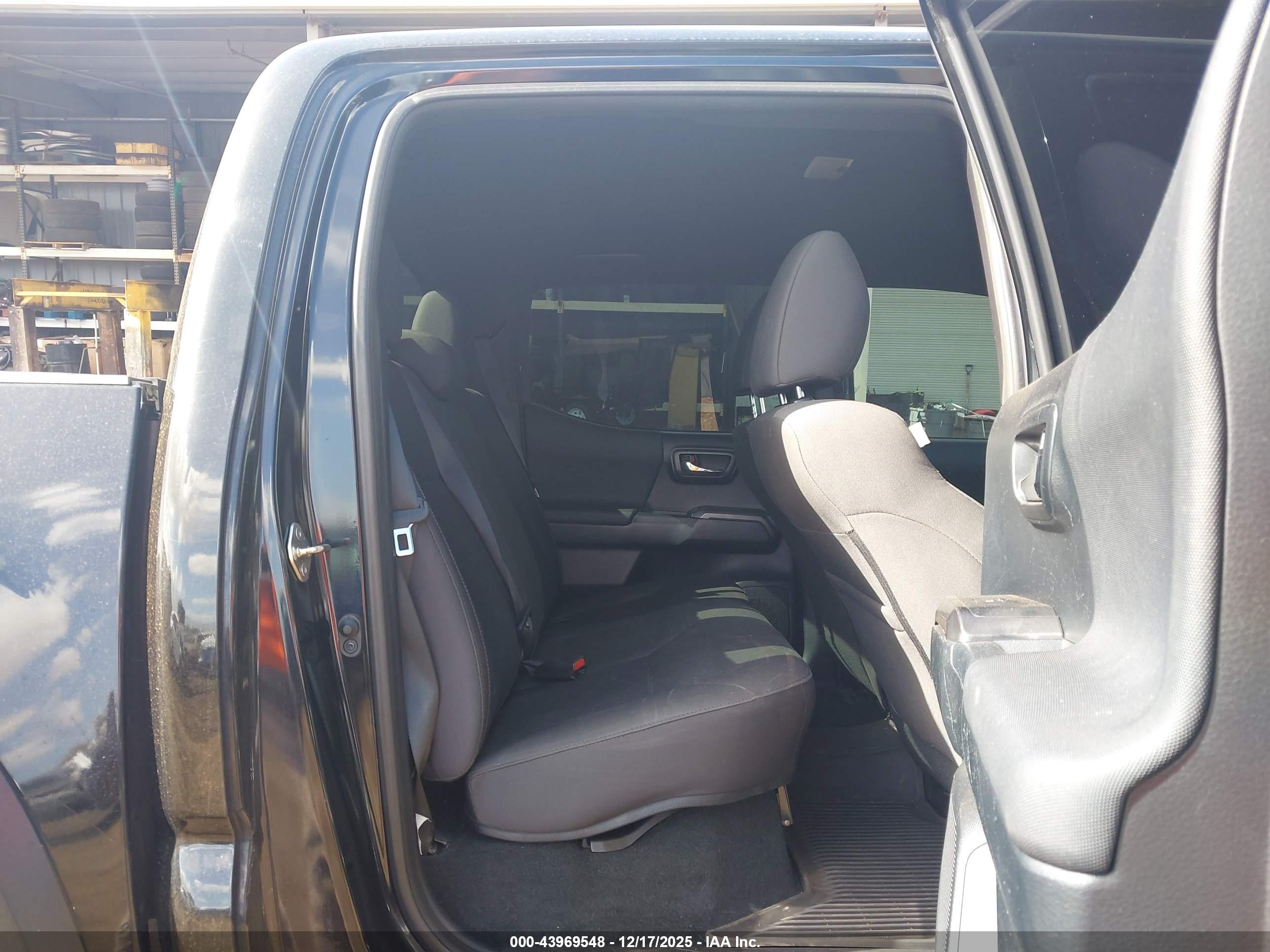 TOYOTA TACOMA image 8