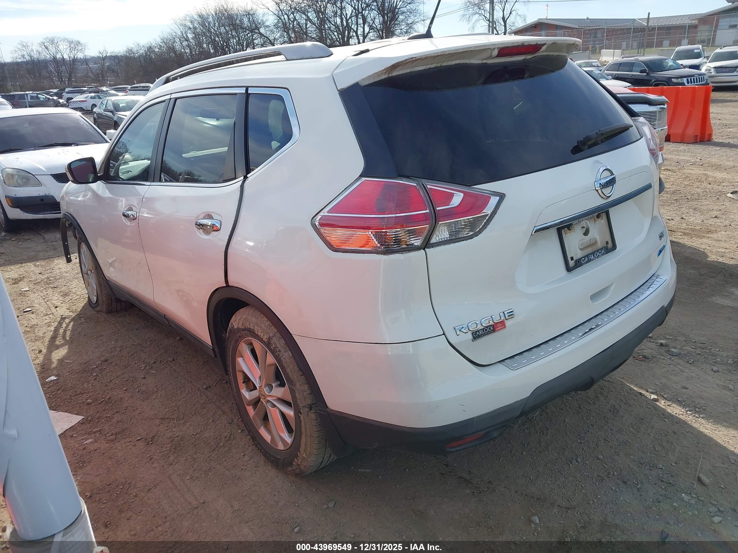 NISSAN ROGUE image 3