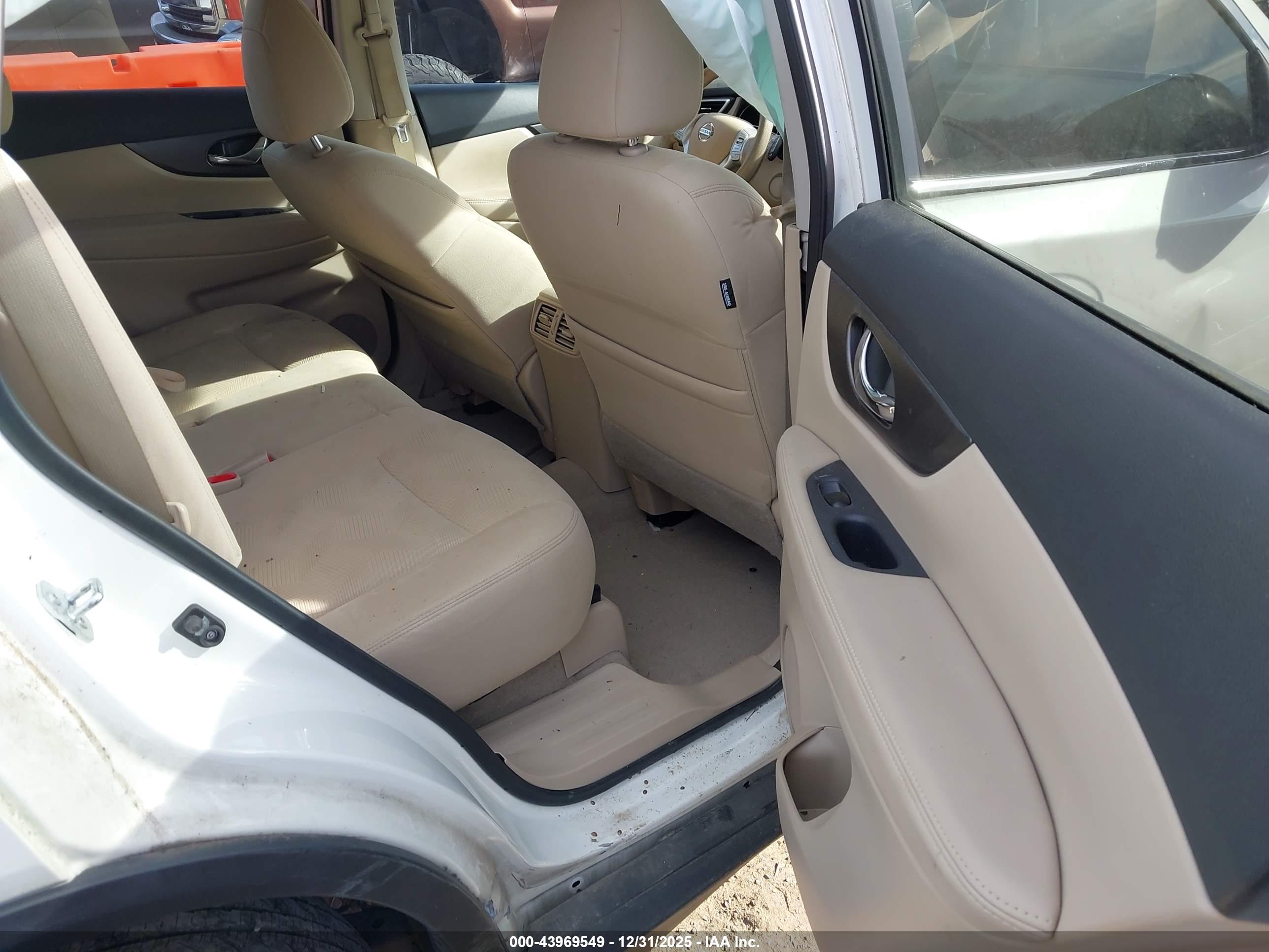 NISSAN ROGUE image 8