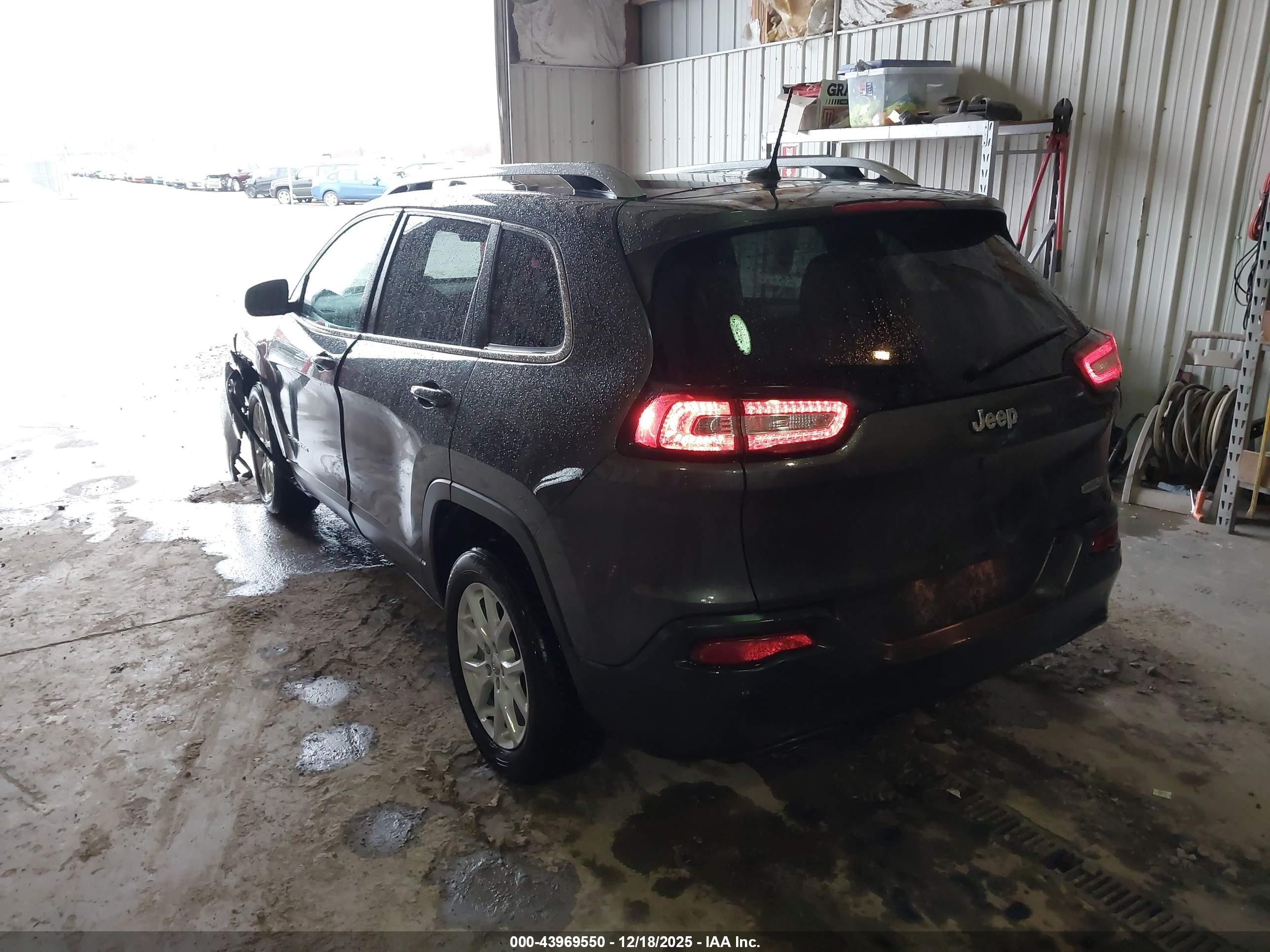 JEEP CHEROKEE image 3