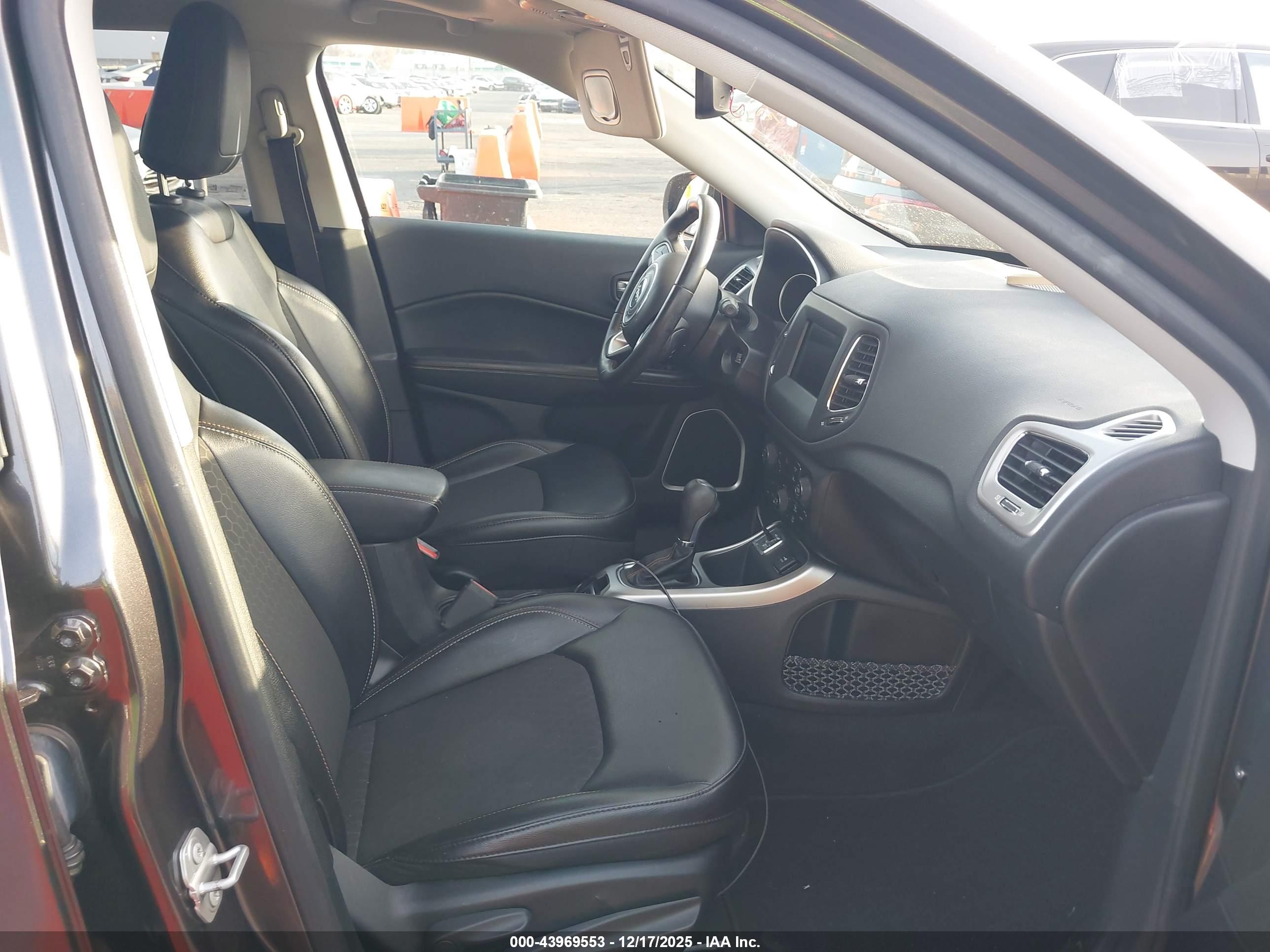 JEEP COMPASS image 5