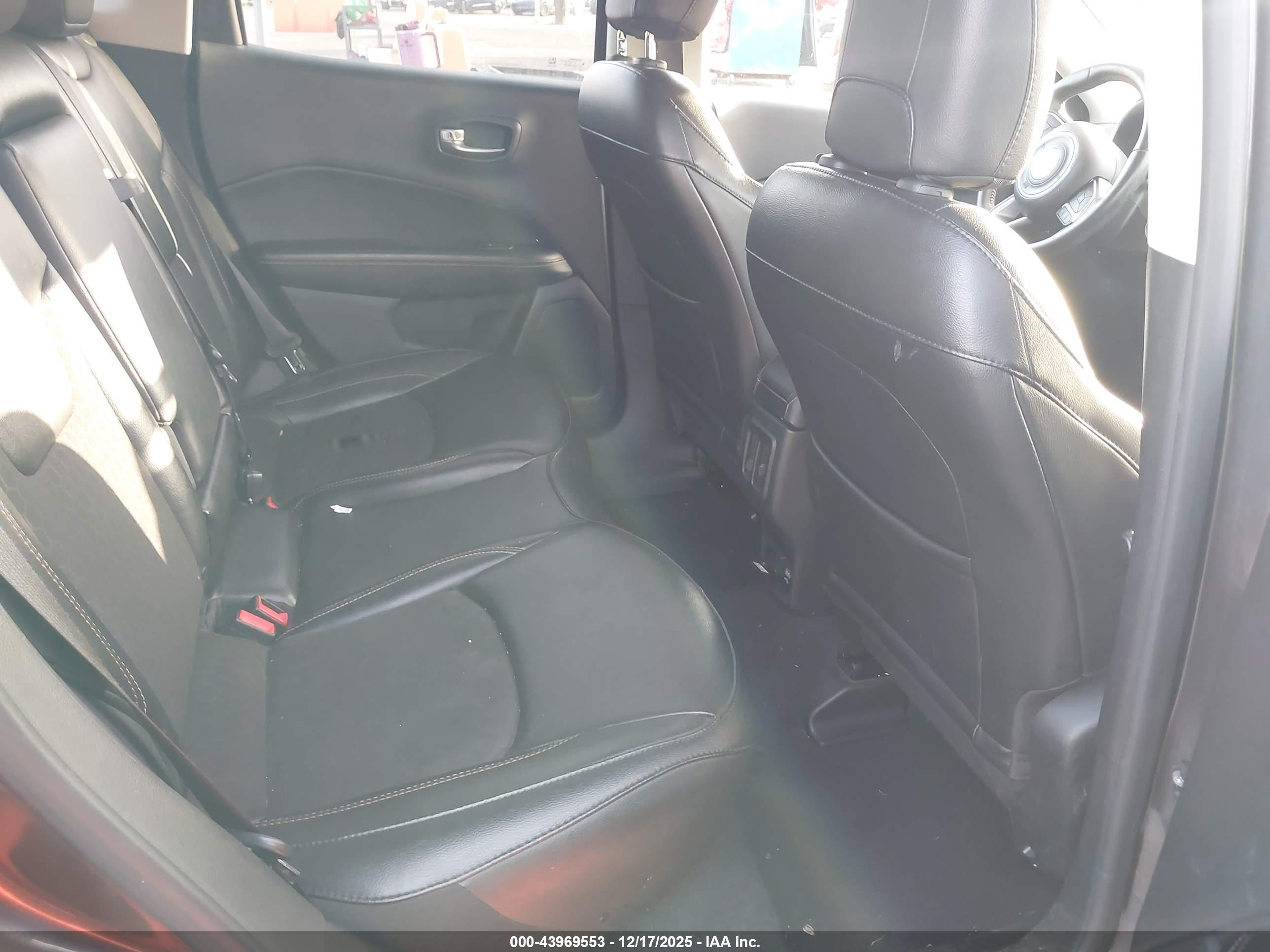 JEEP COMPASS image 8