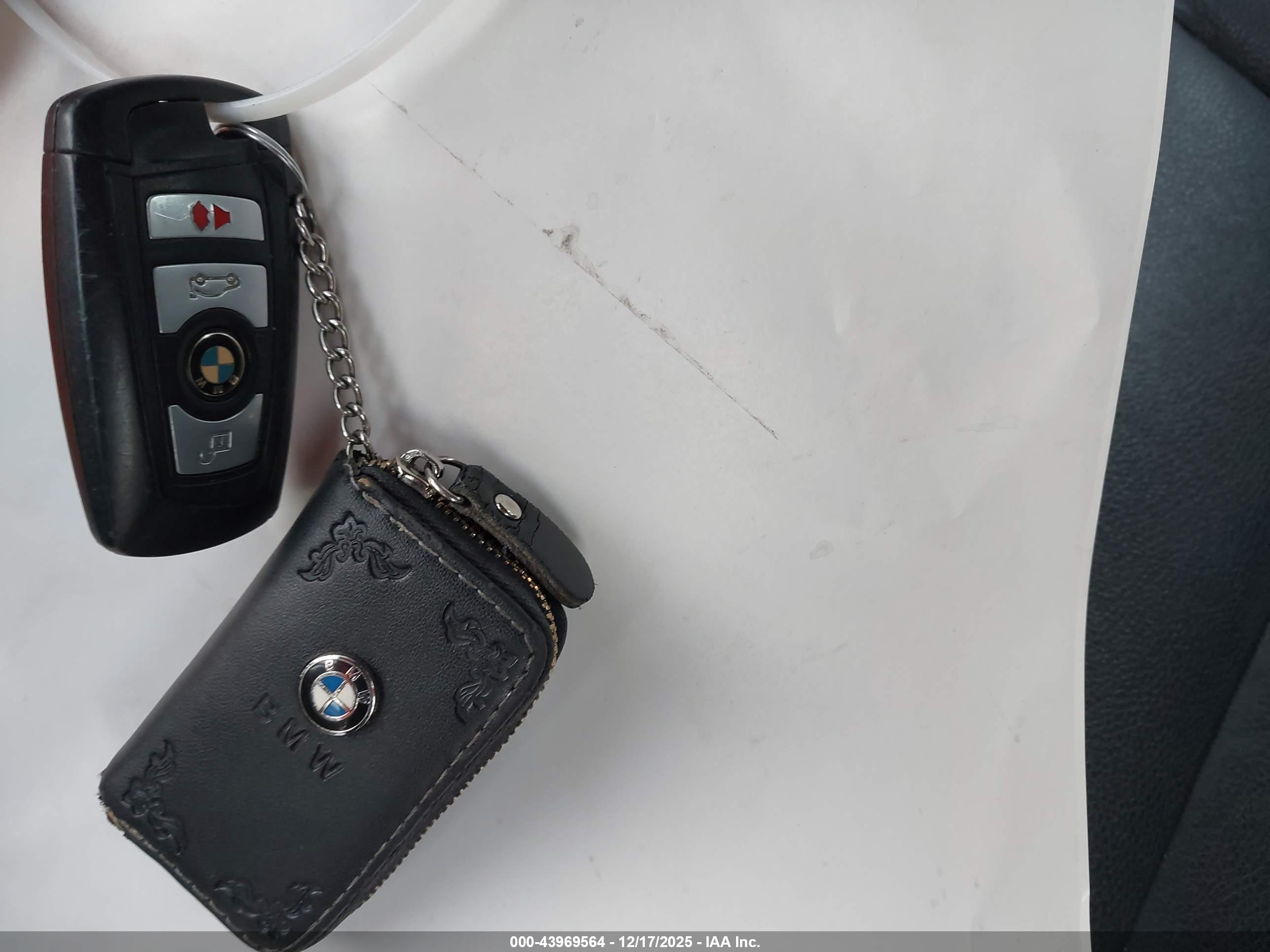 BMW 528I image 11