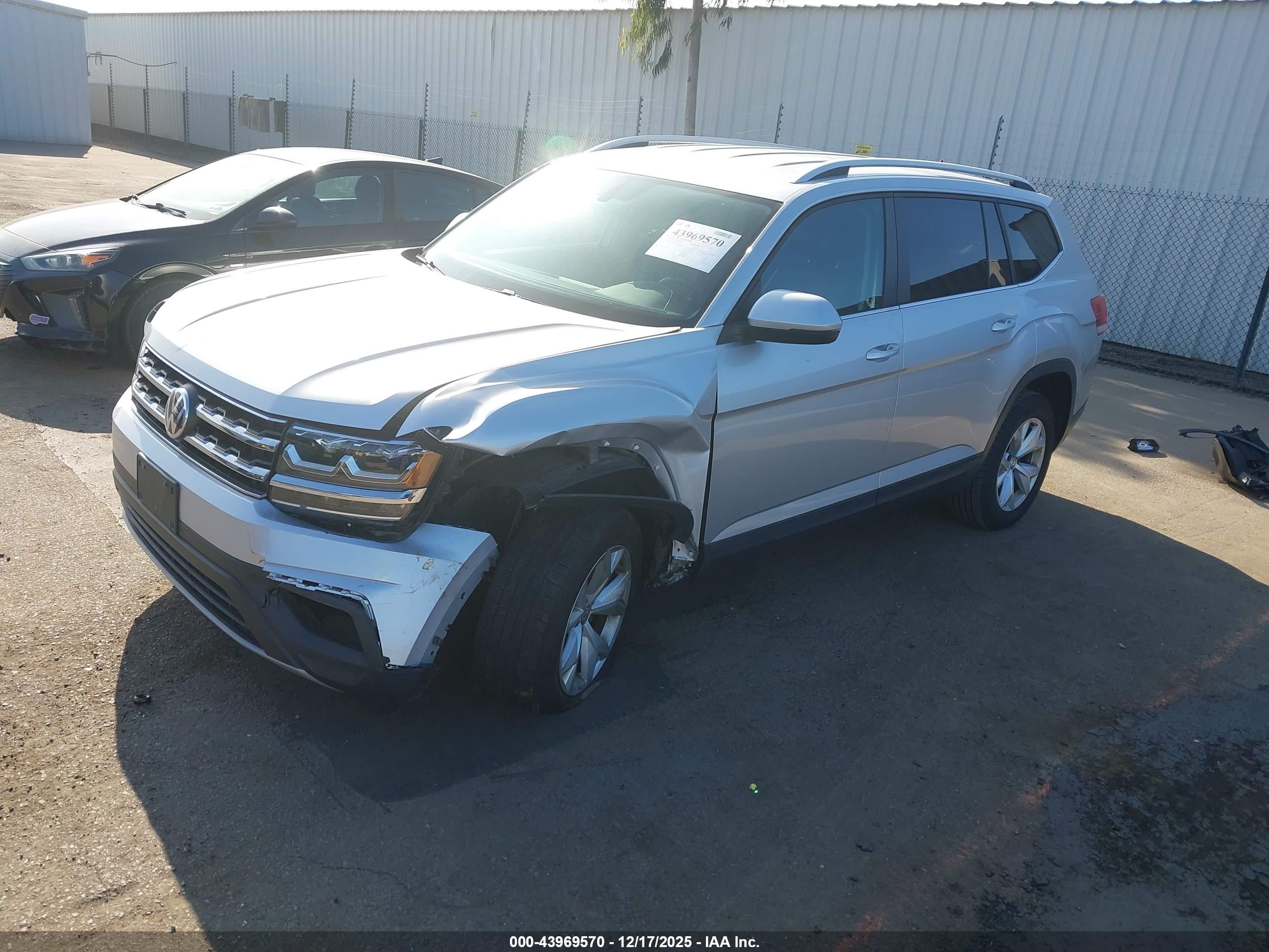 VOLKSWAGEN ATLAS image 2