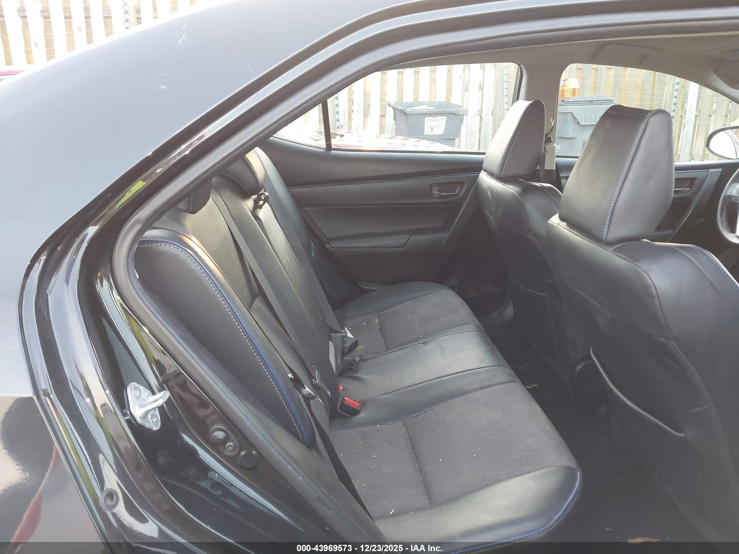 TOYOTA COROLLA image 8