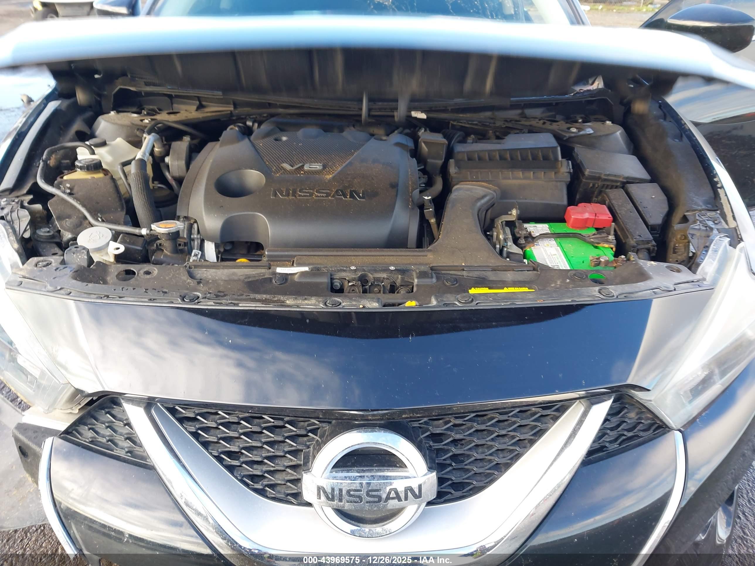 NISSAN MAXIMA image 10