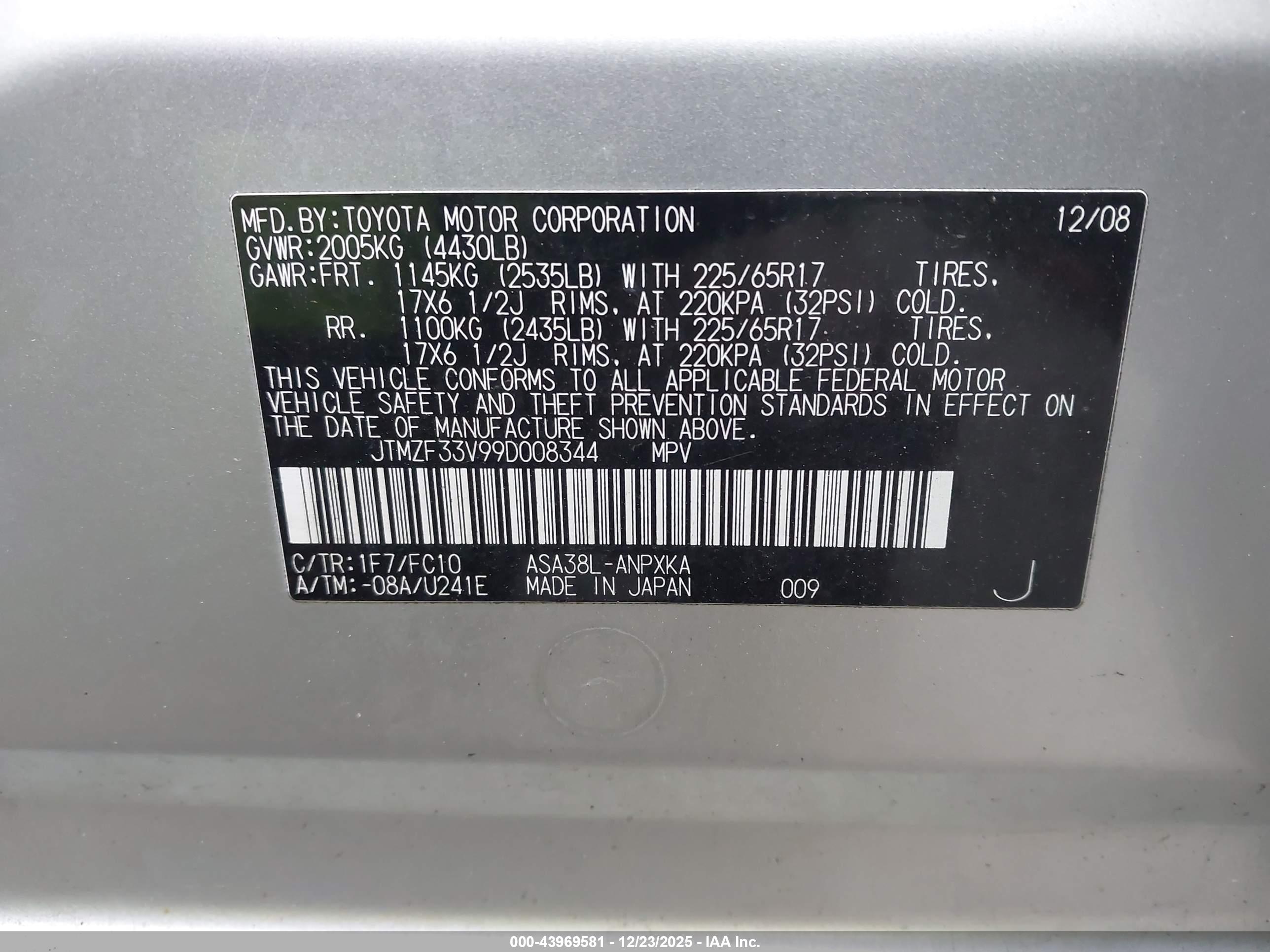 TOYOTA RAV4 image 9