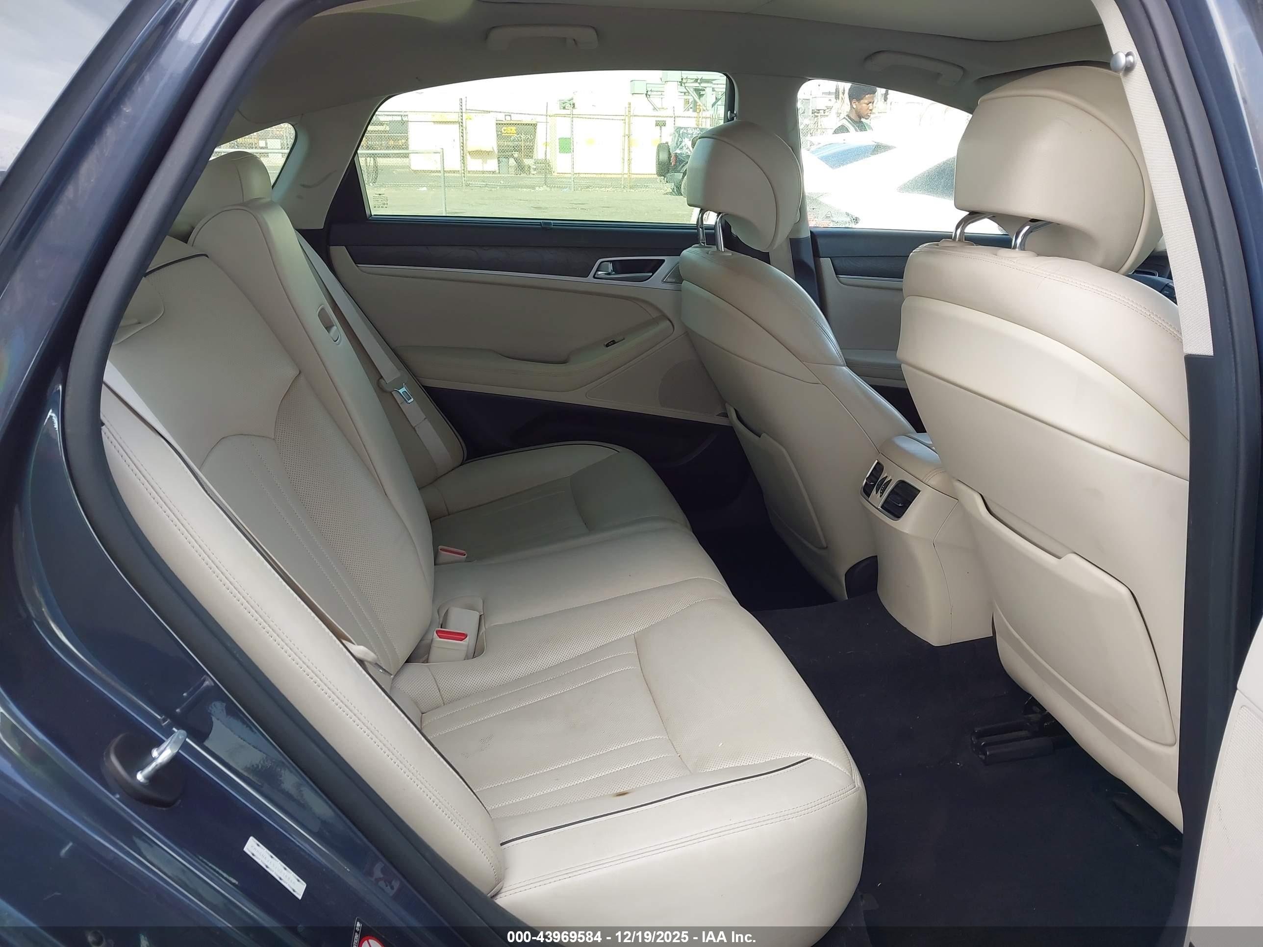 GENESIS G80 image 8