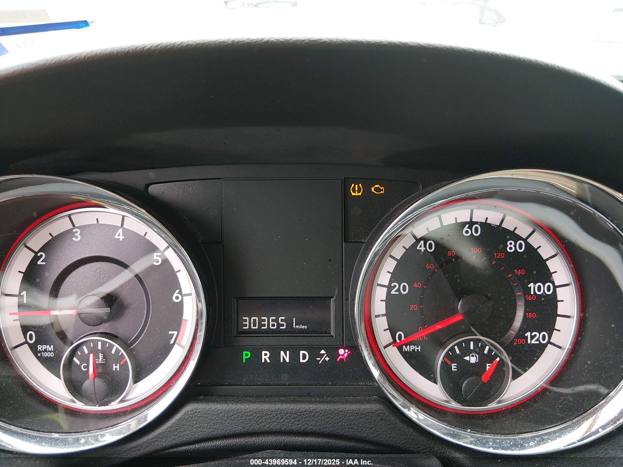 DODGE GRAND image 7