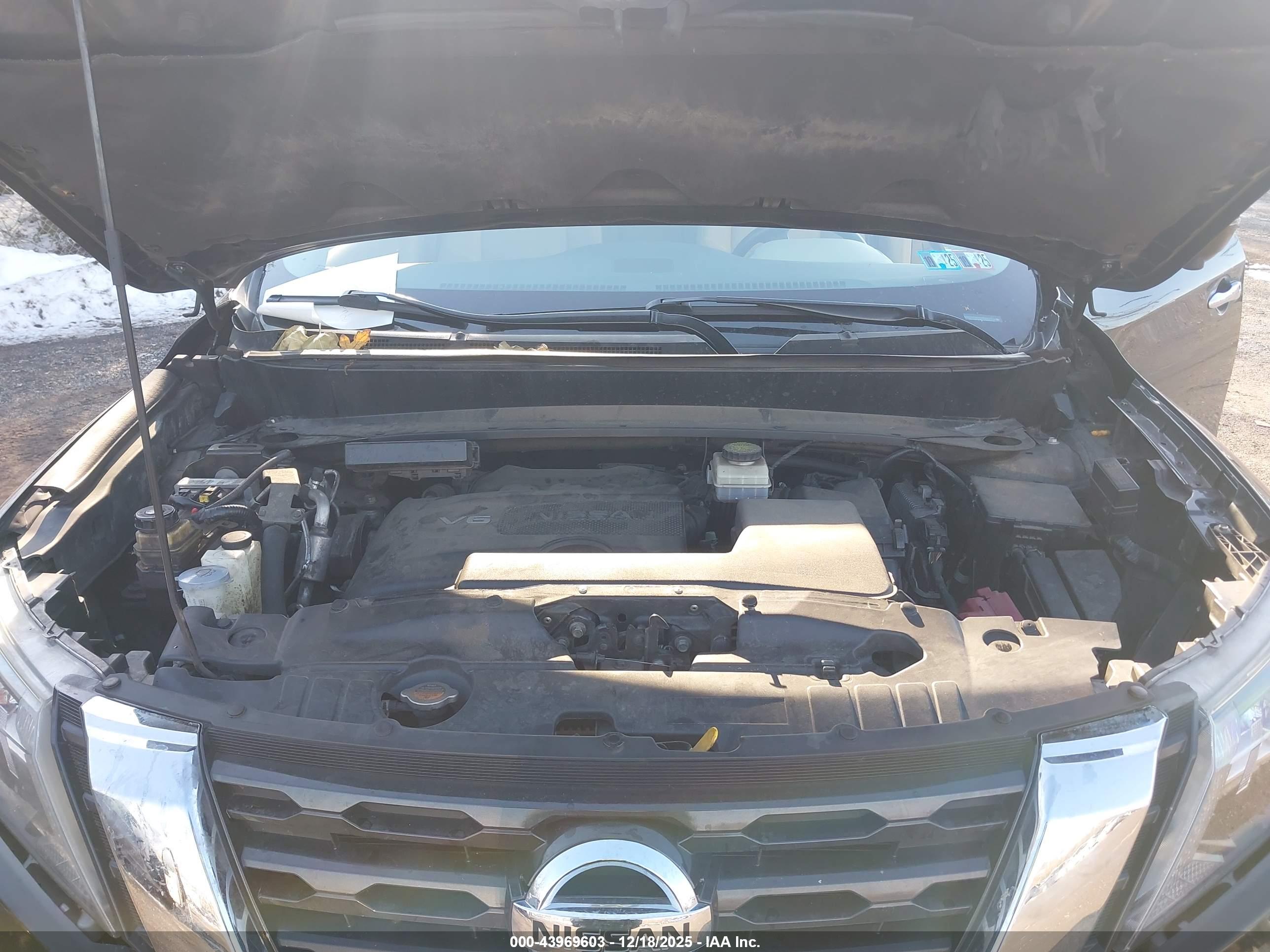 NISSAN PATHFINDER image 10