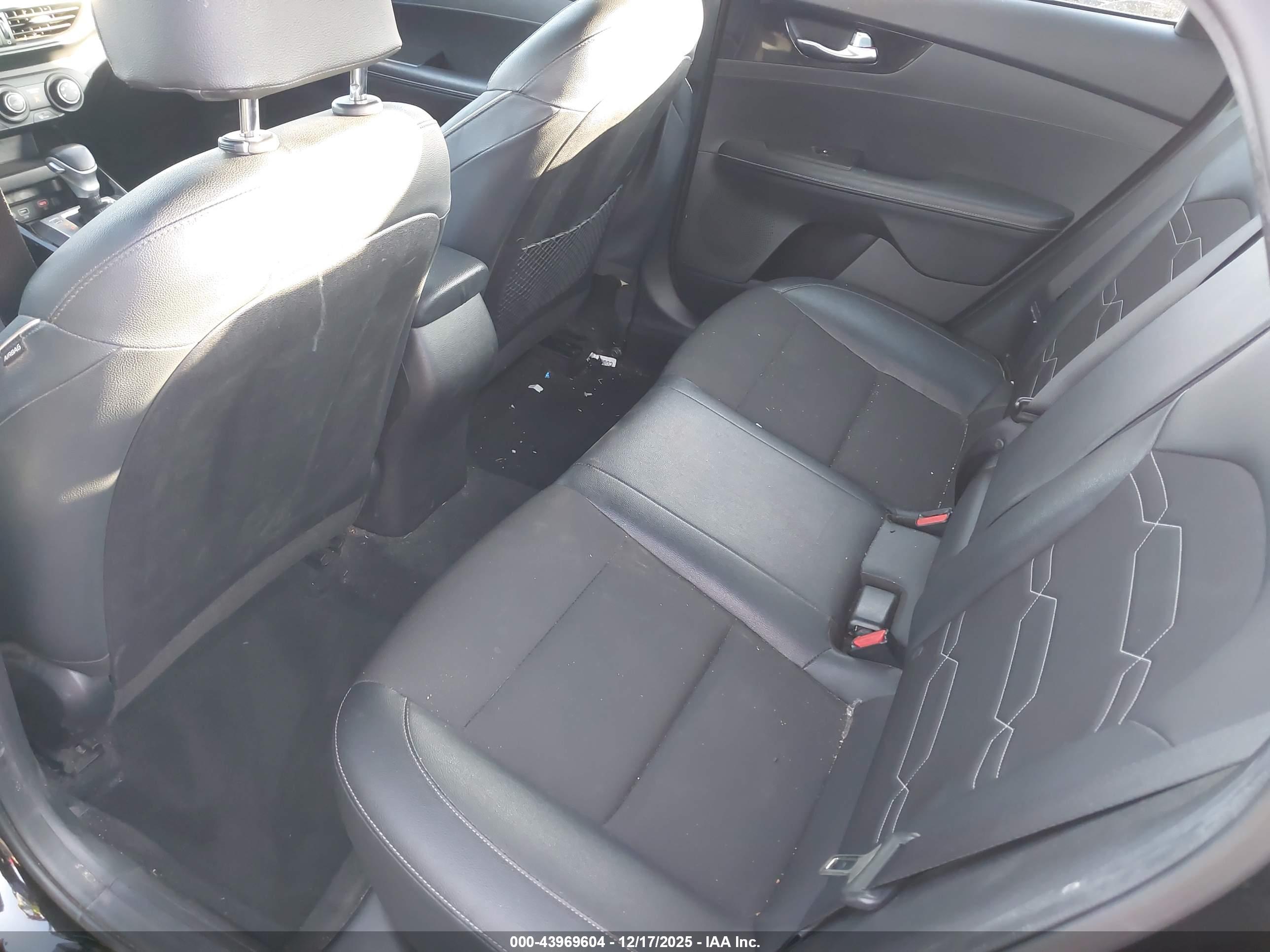 KIA FORTE image 8