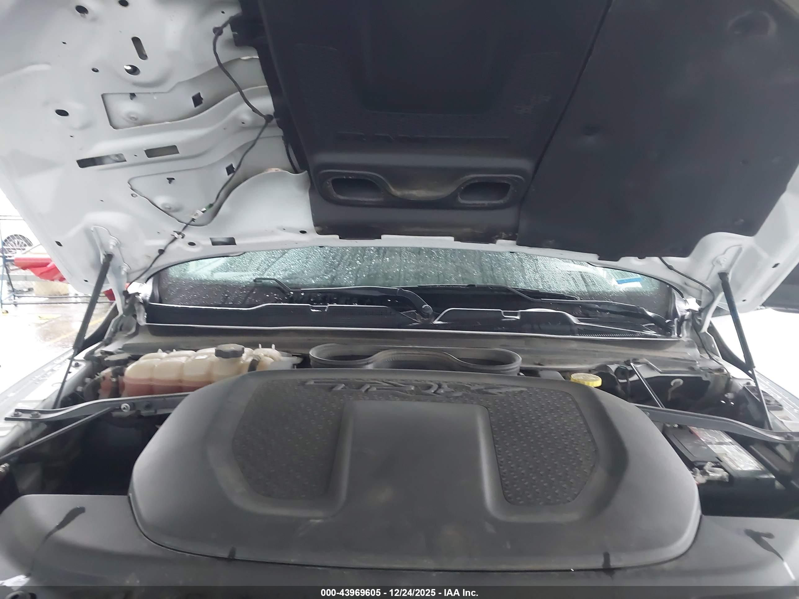 RAM 1500 image 10