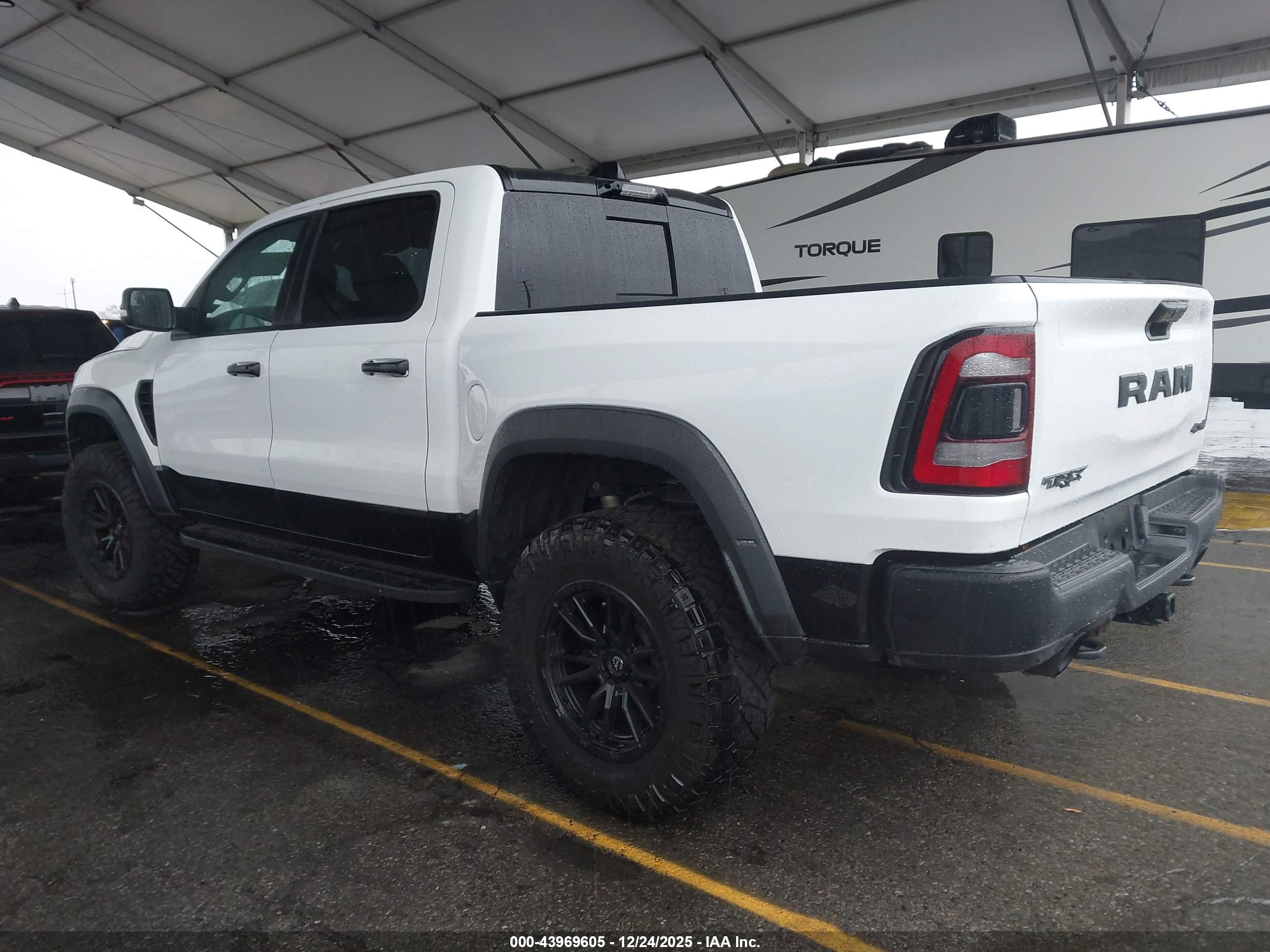 RAM 1500 image 3