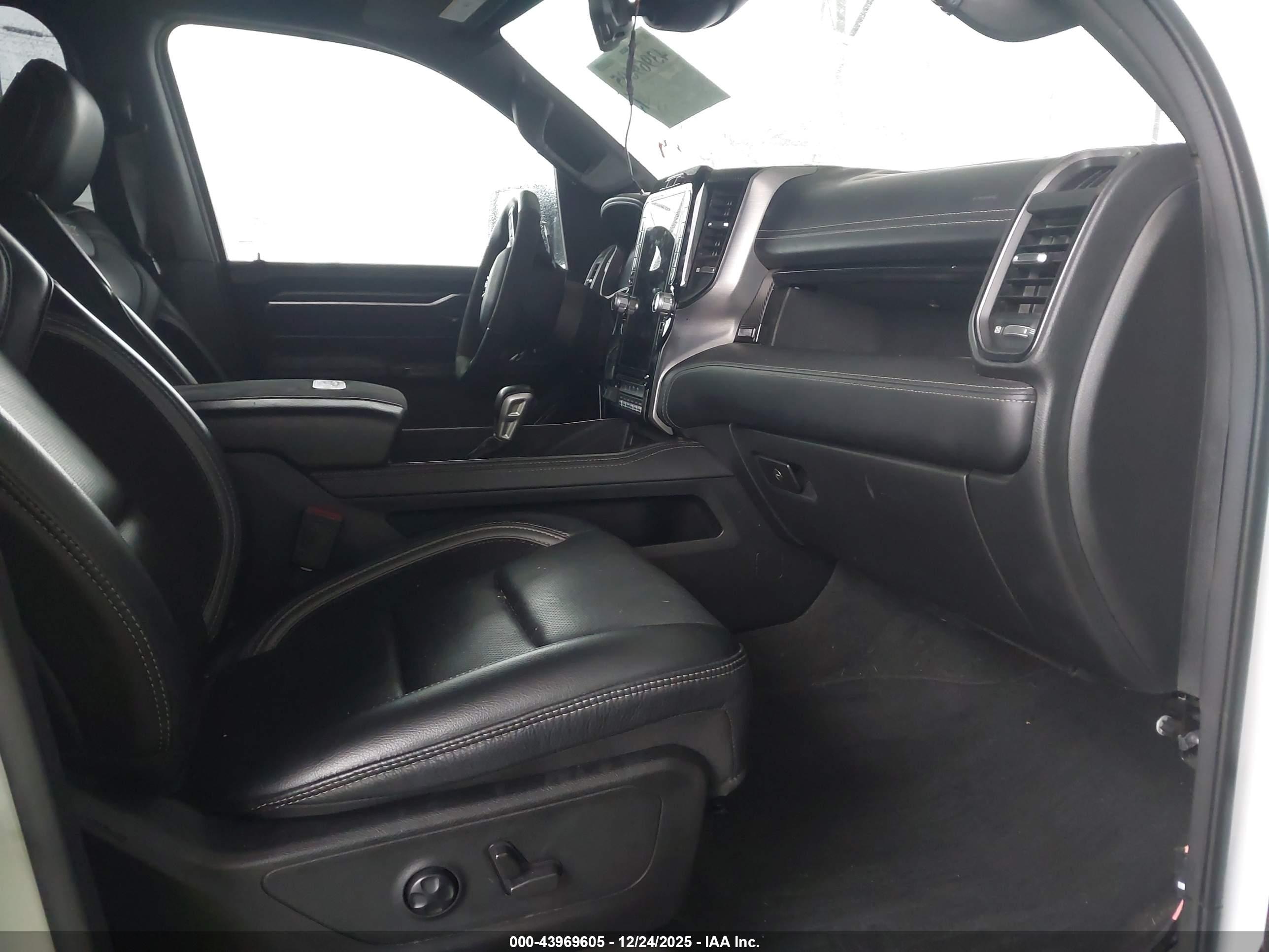 RAM 1500 image 5
