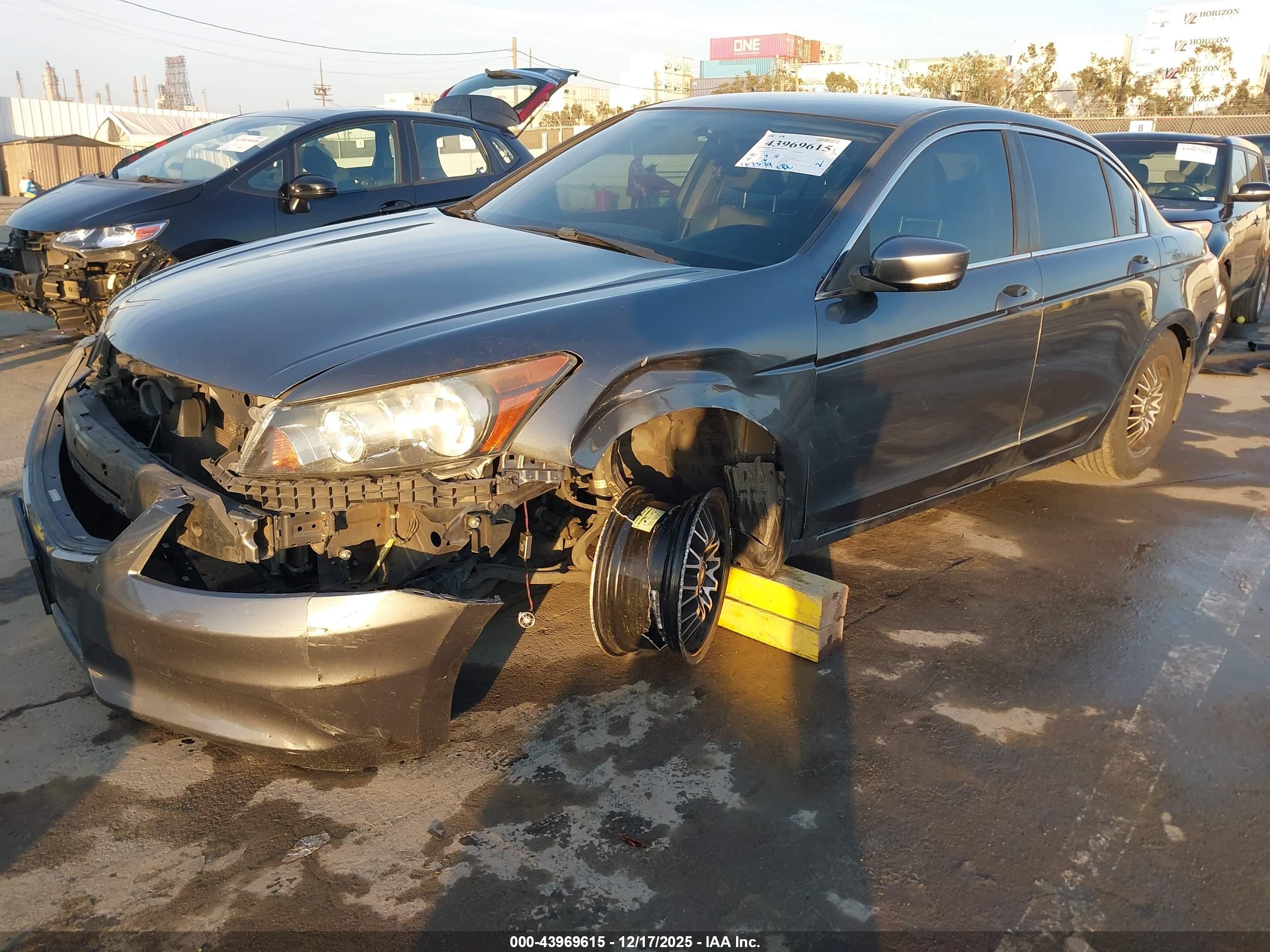 HONDA ACCORD image 2