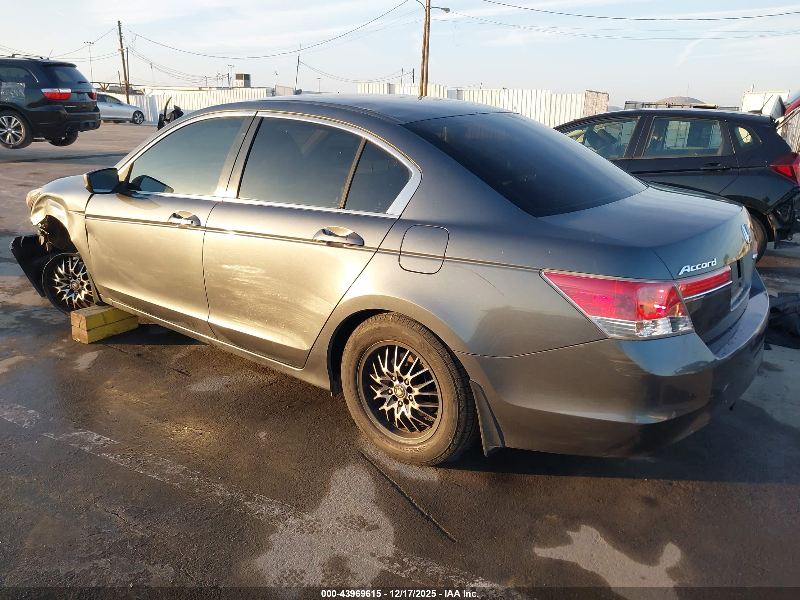 HONDA ACCORD image 3