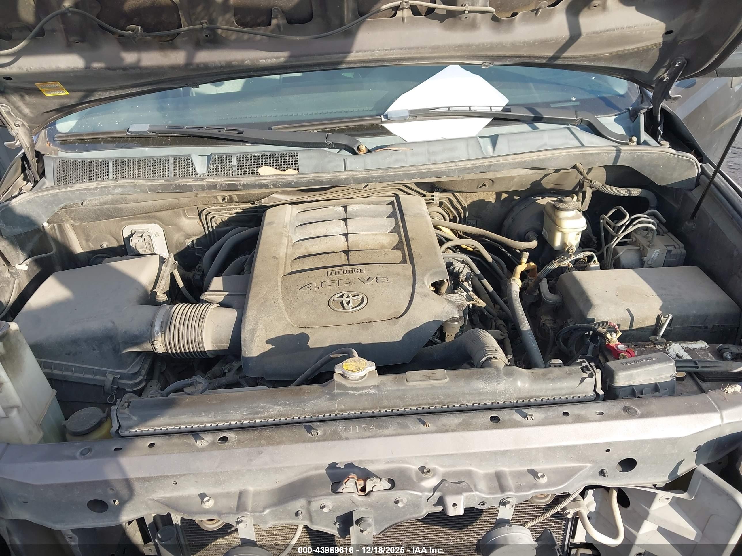 TOYOTA TUNDRA image 10