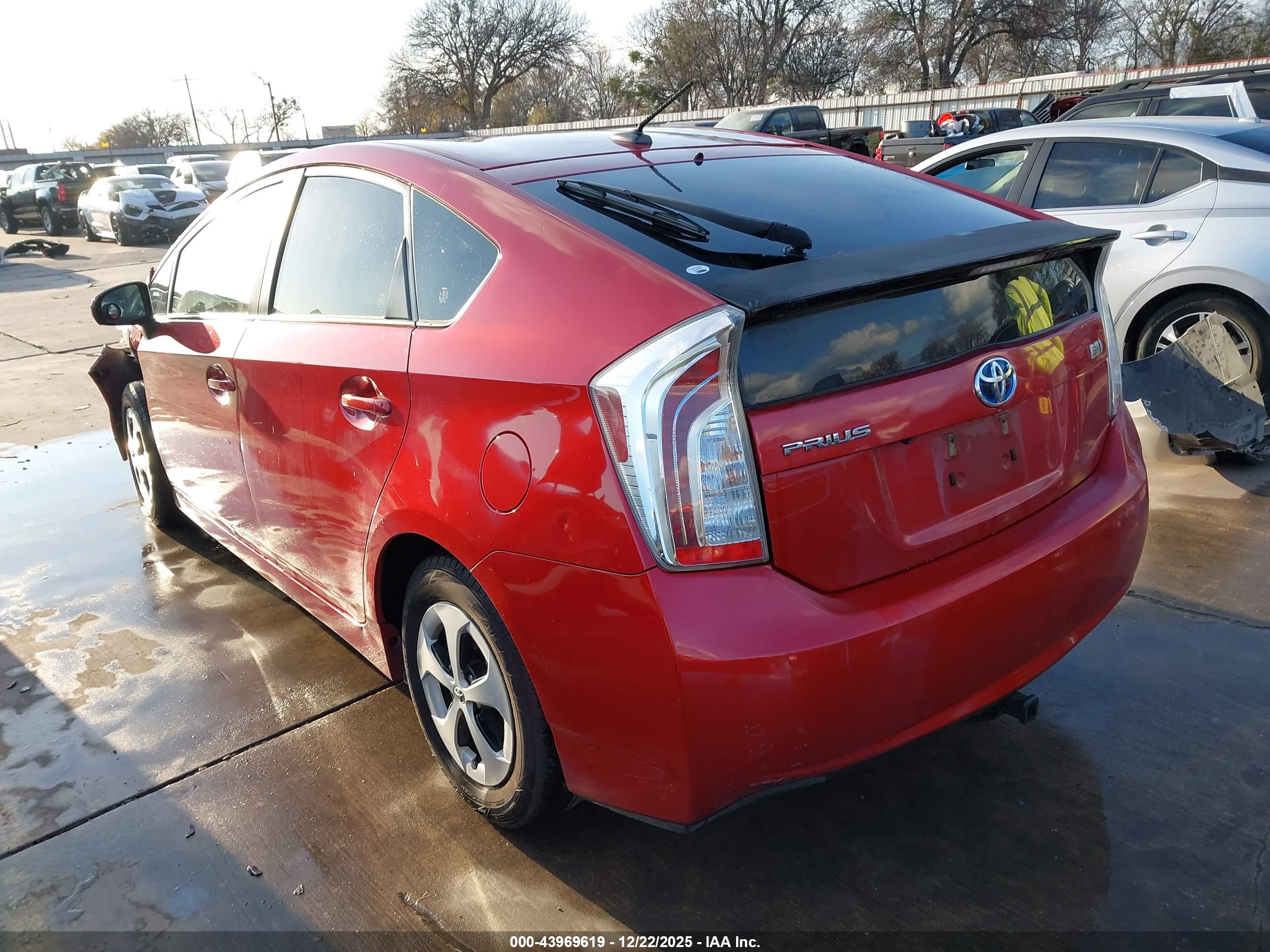 TOYOTA PRIUS image 3