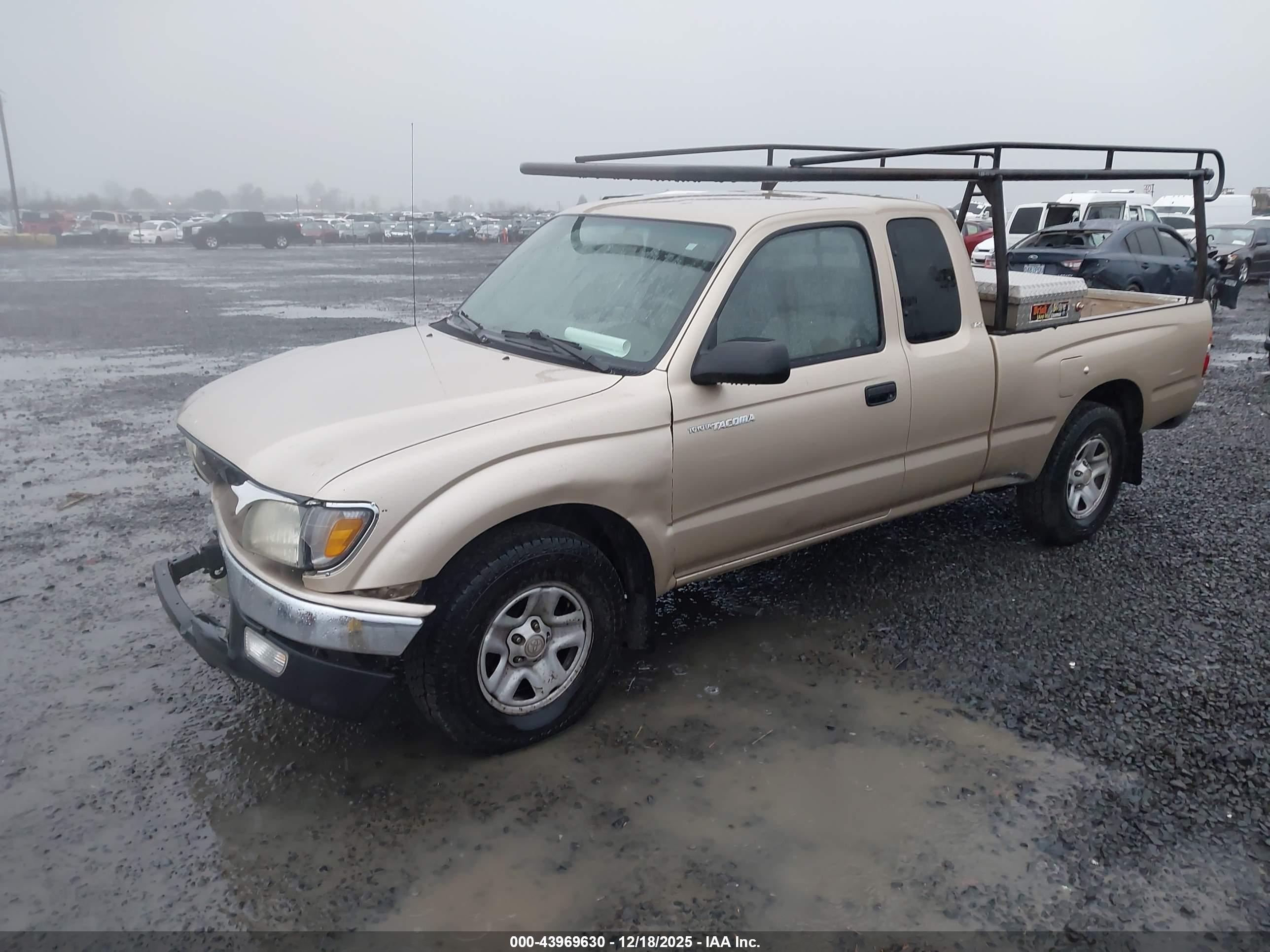 TOYOTA TACOMA image 2