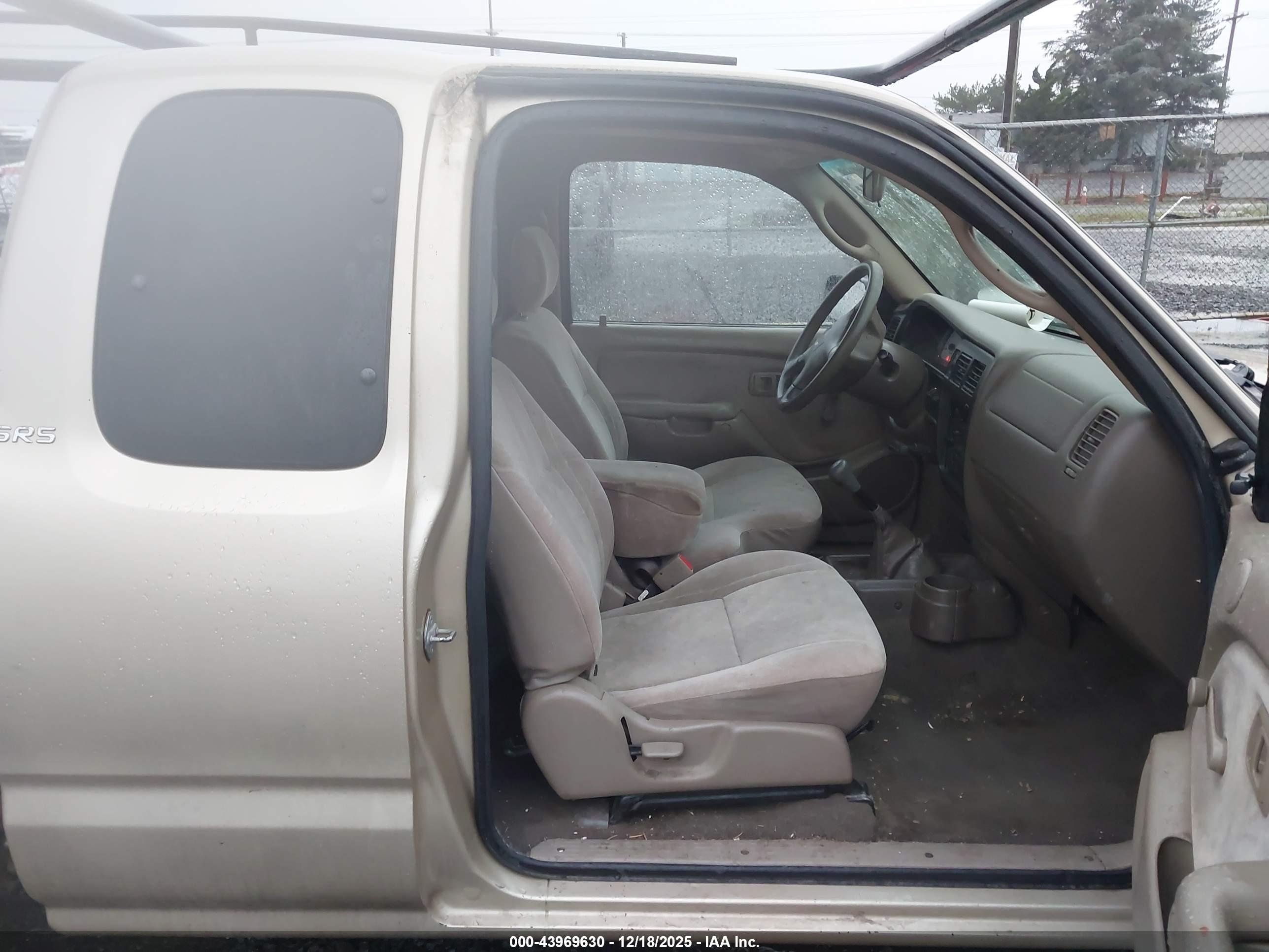 TOYOTA TACOMA image 5