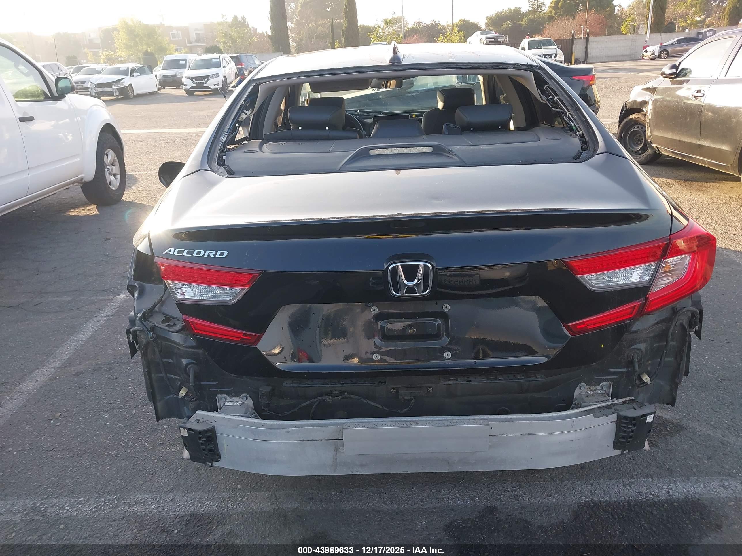 HONDA ACCORD image 6