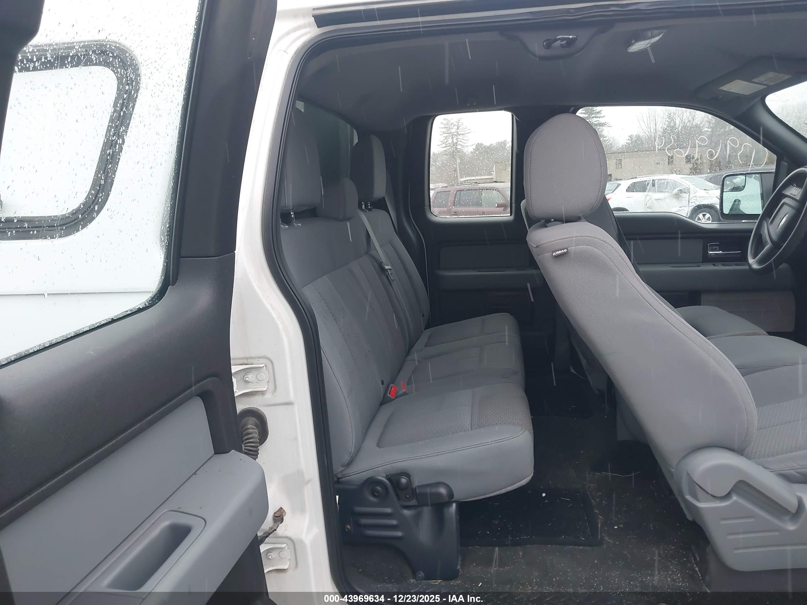 FORD F-150 image 8