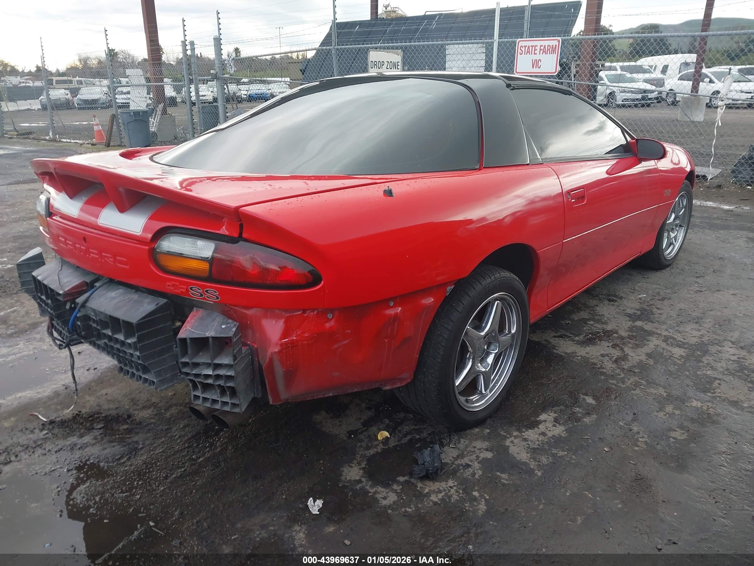 CHEVROLET CAMARO image 4