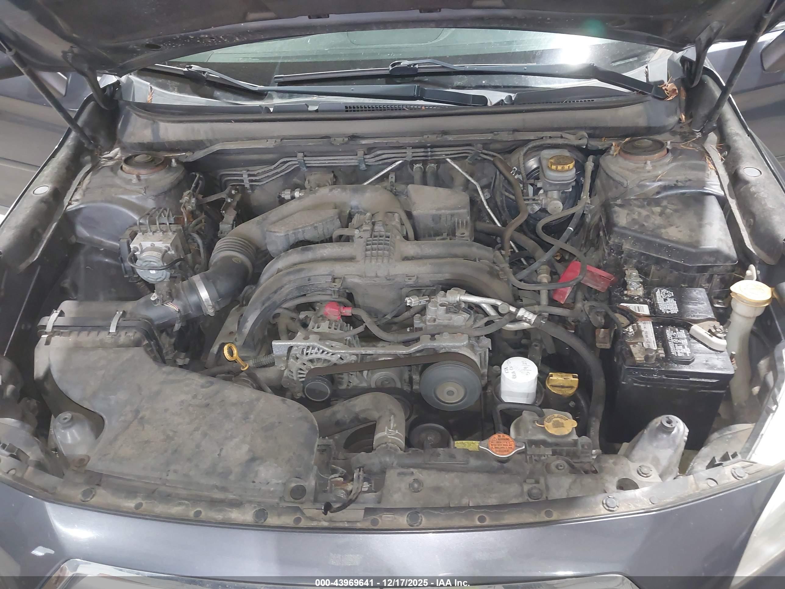SUBARU OUTBACK image 10