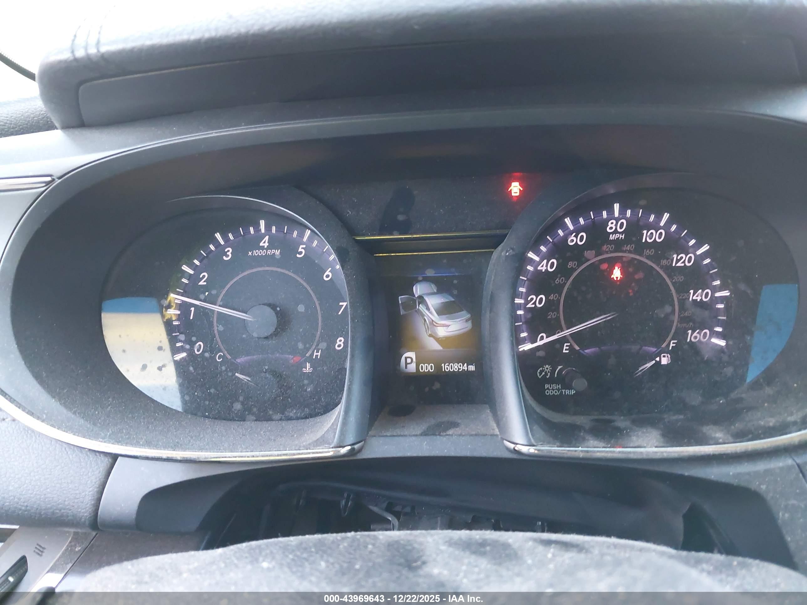 TOYOTA AVALON image 7