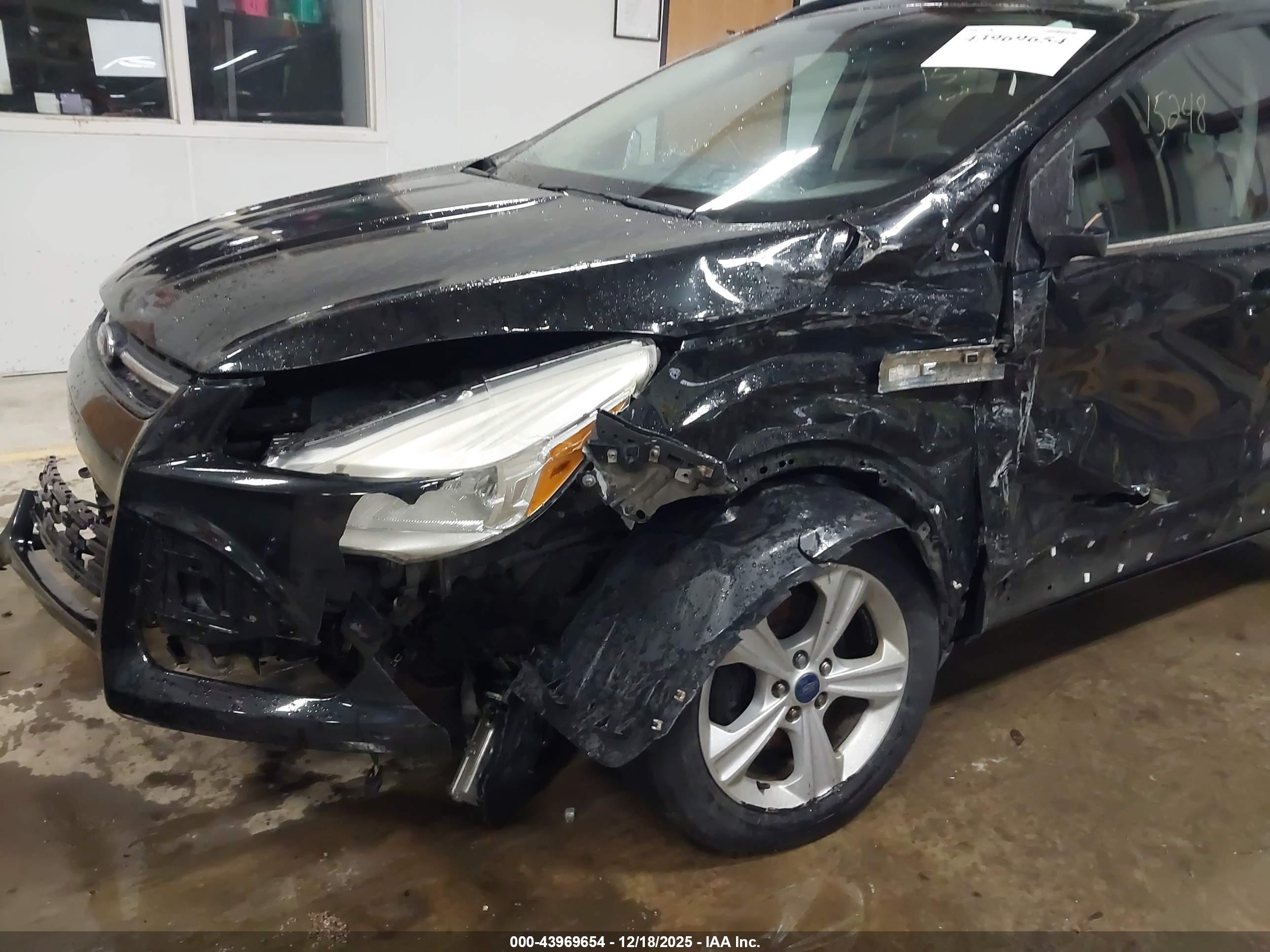 FORD ESCAPE image 6