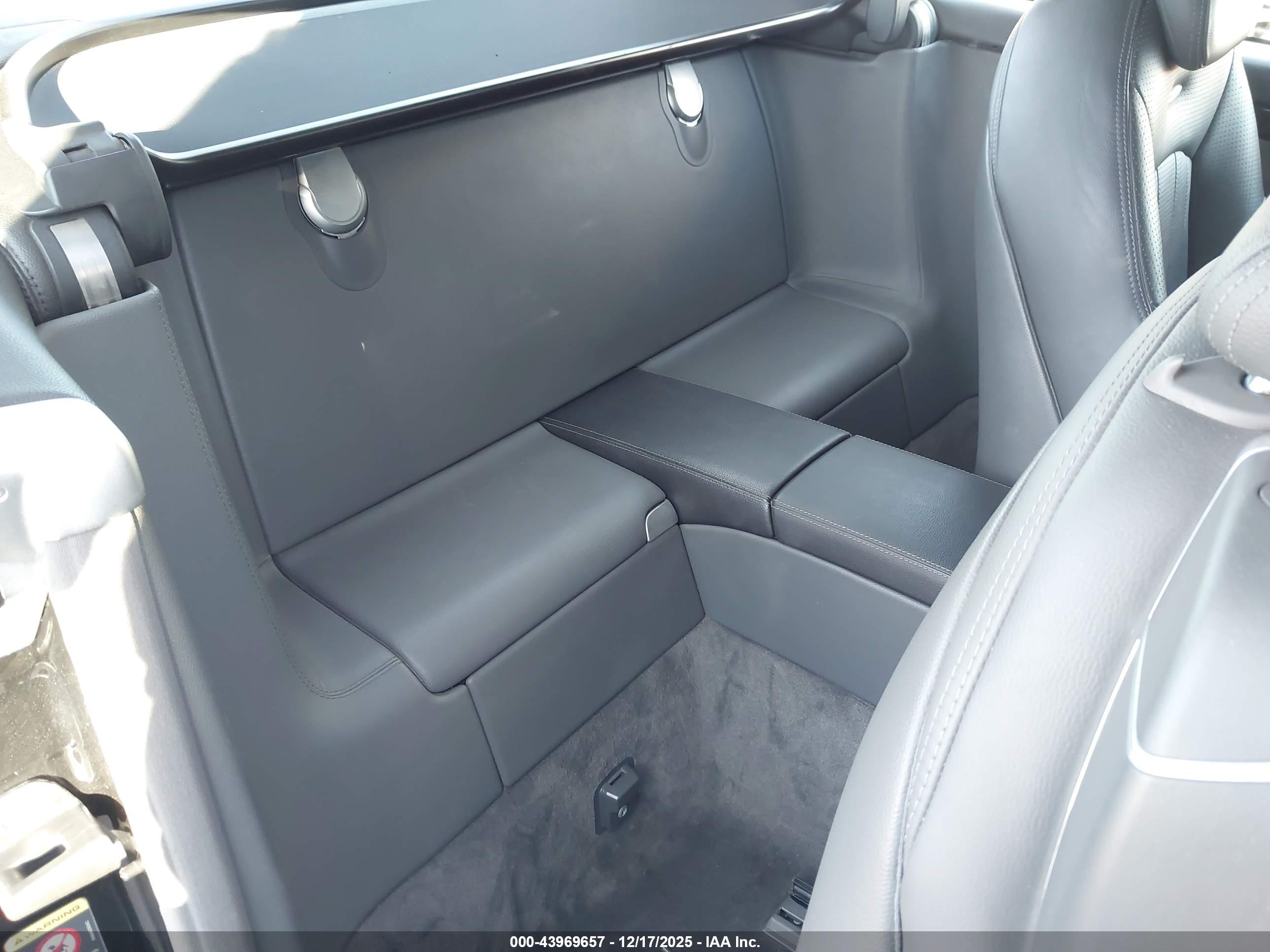 MERCEDES-BENZ SL-CLASS image 8