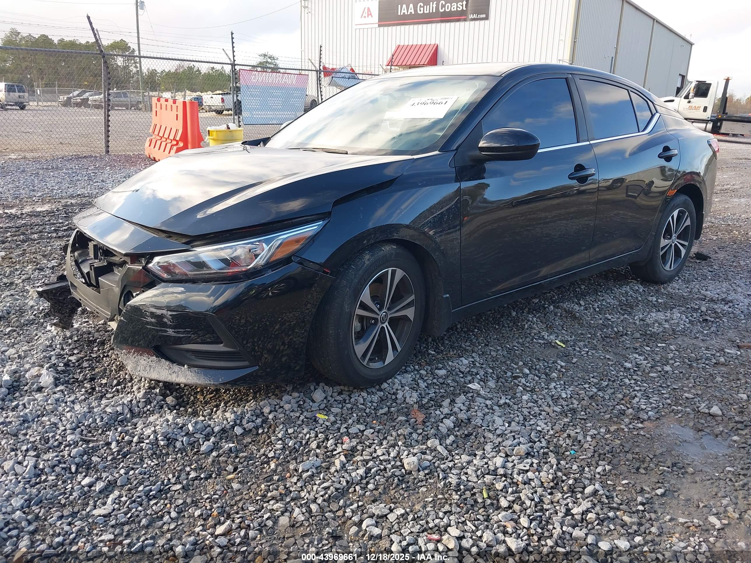 NISSAN SENTRA image 2