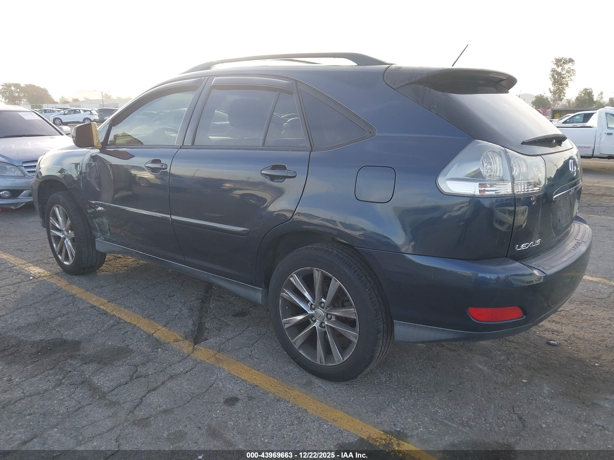 LEXUS RX image 3