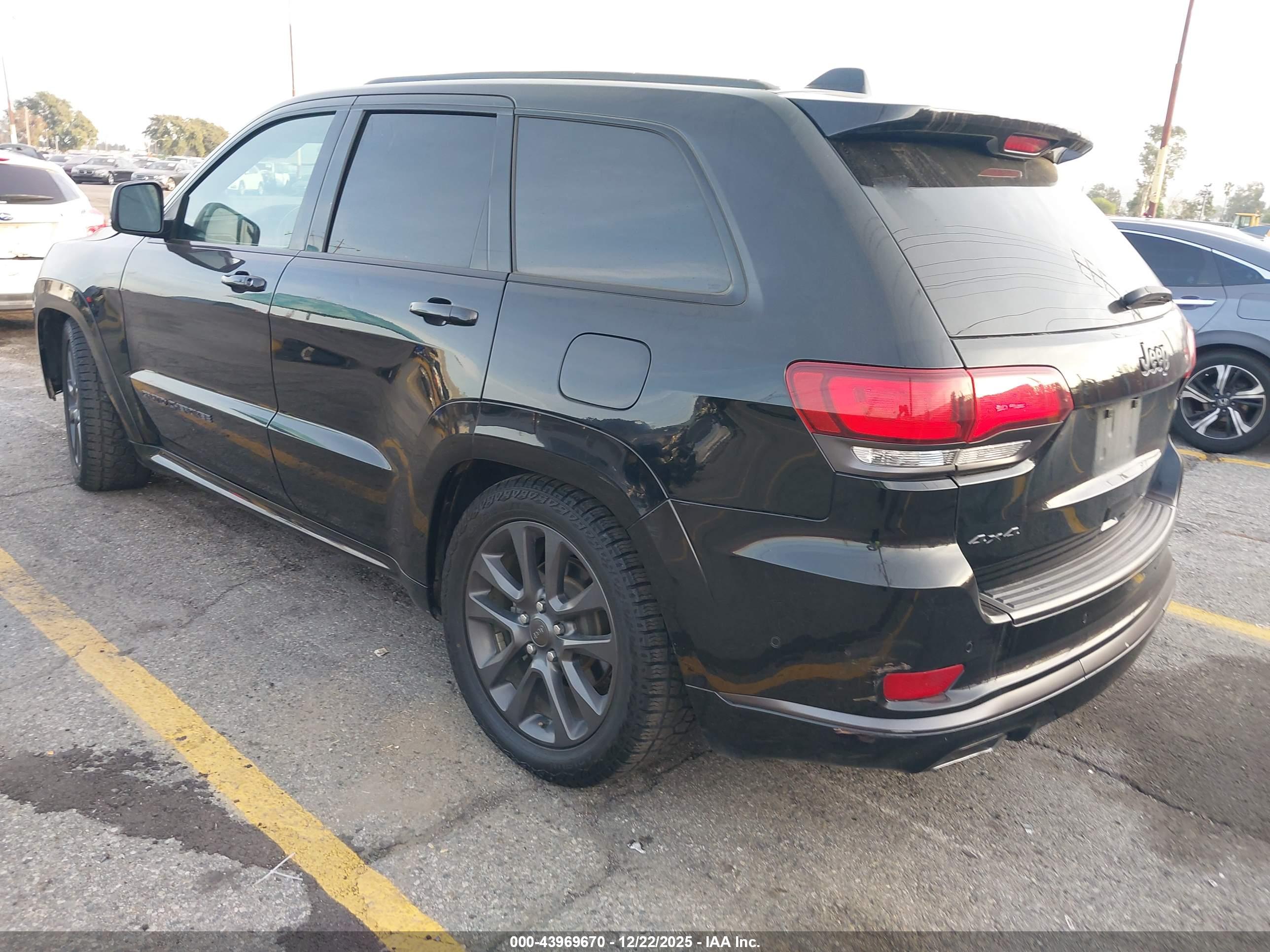 JEEP GRAND image 3