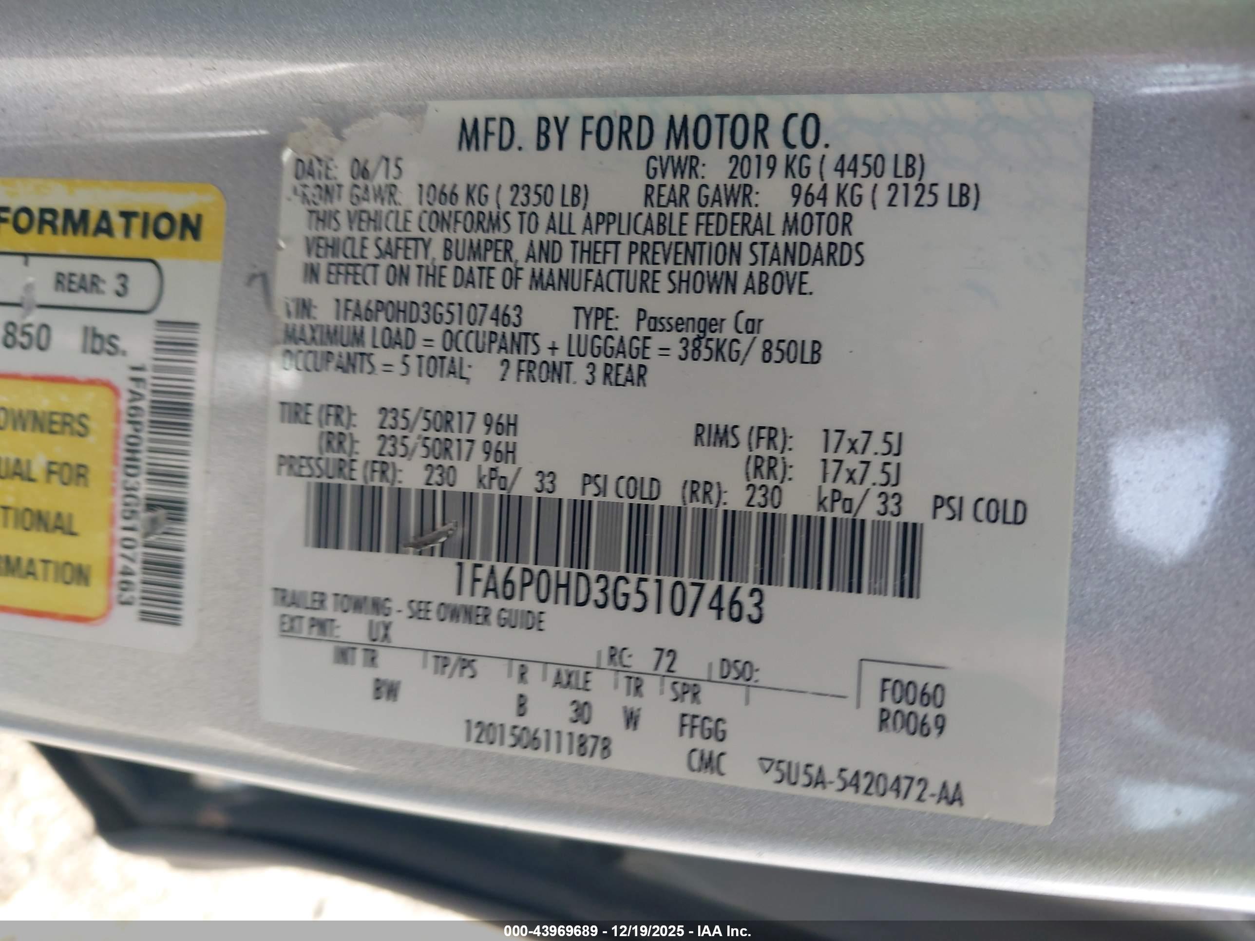 FORD FUSION image 9