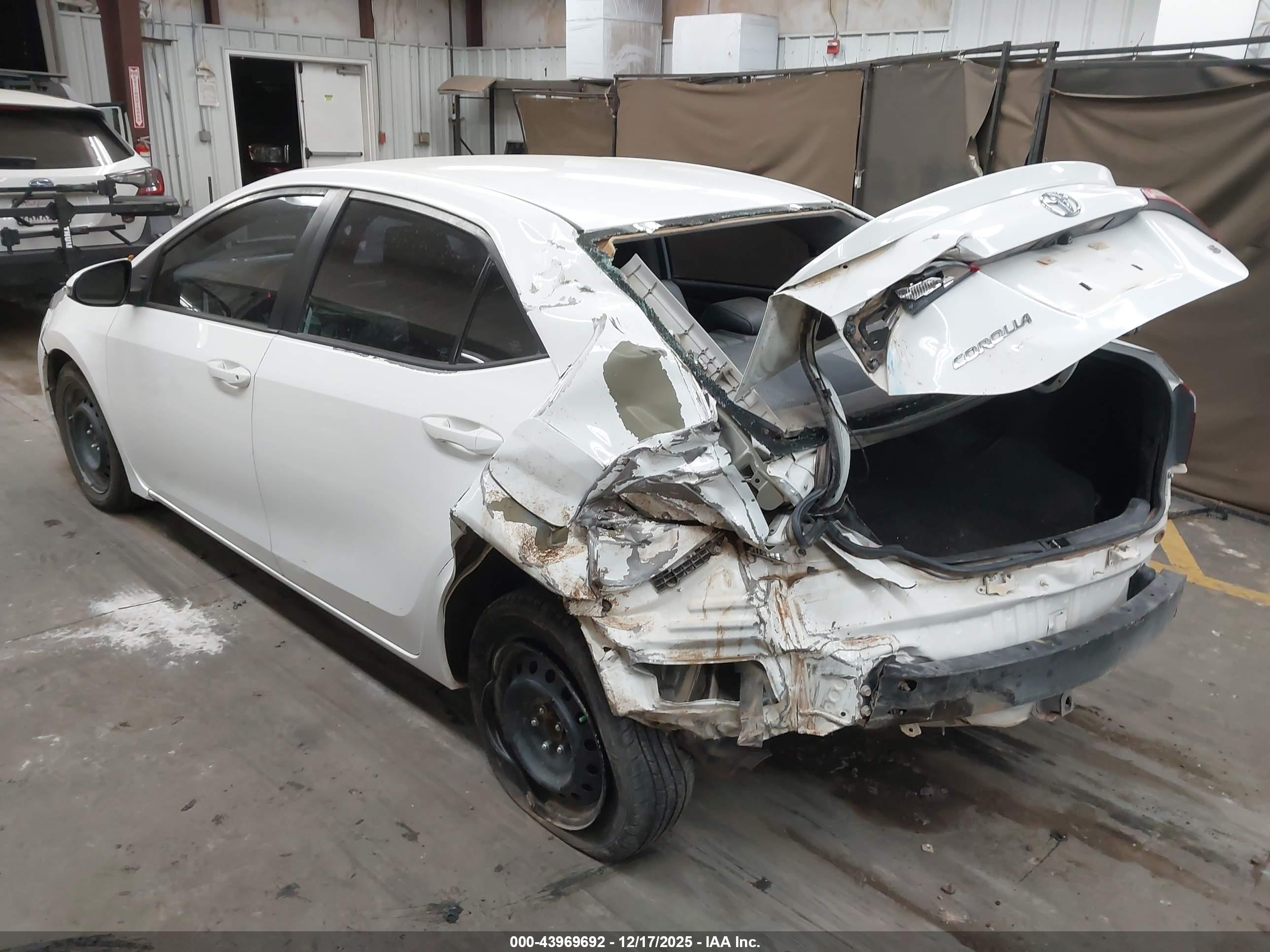 TOYOTA COROLLA image 3