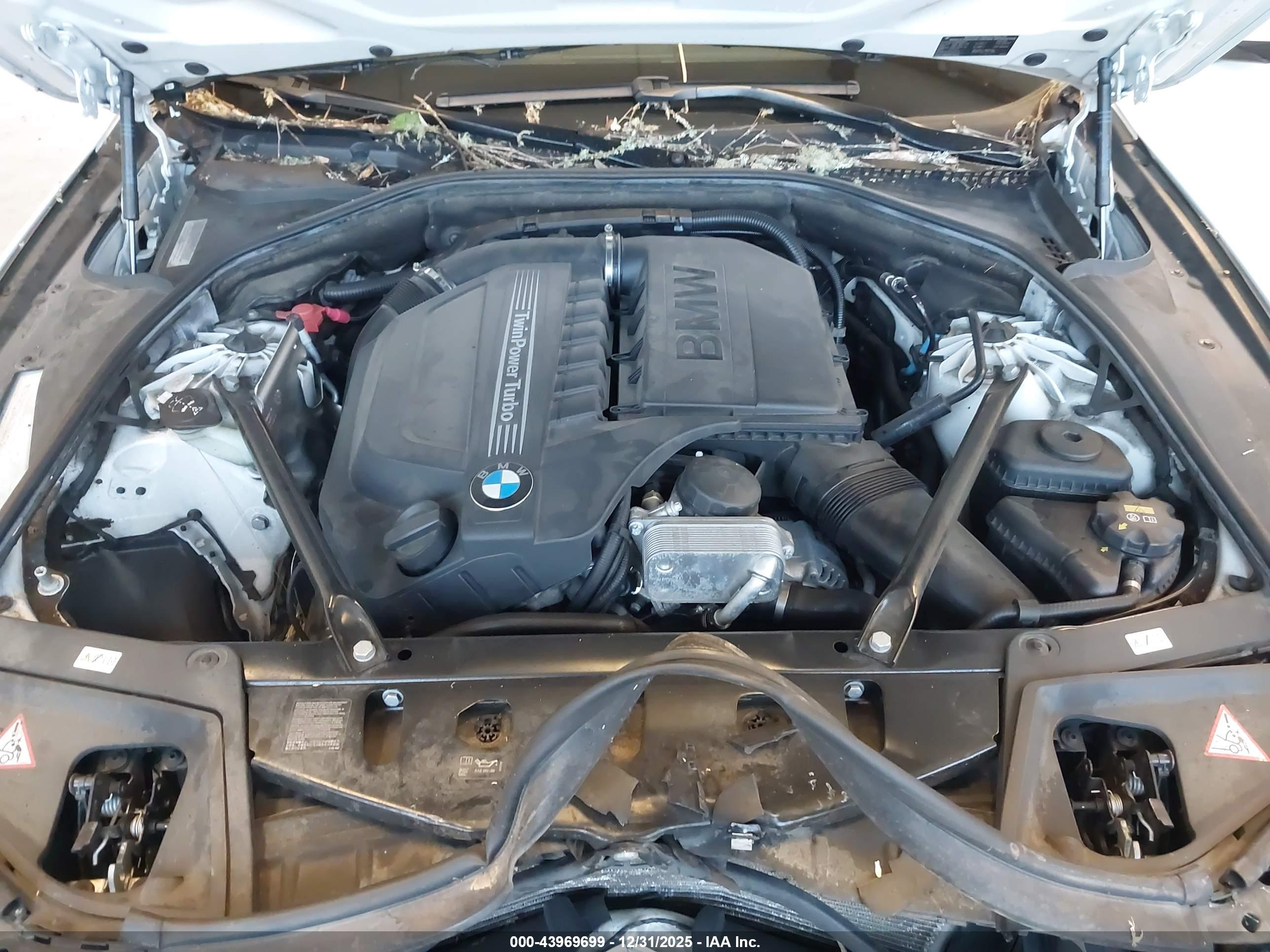 BMW 535I image 10