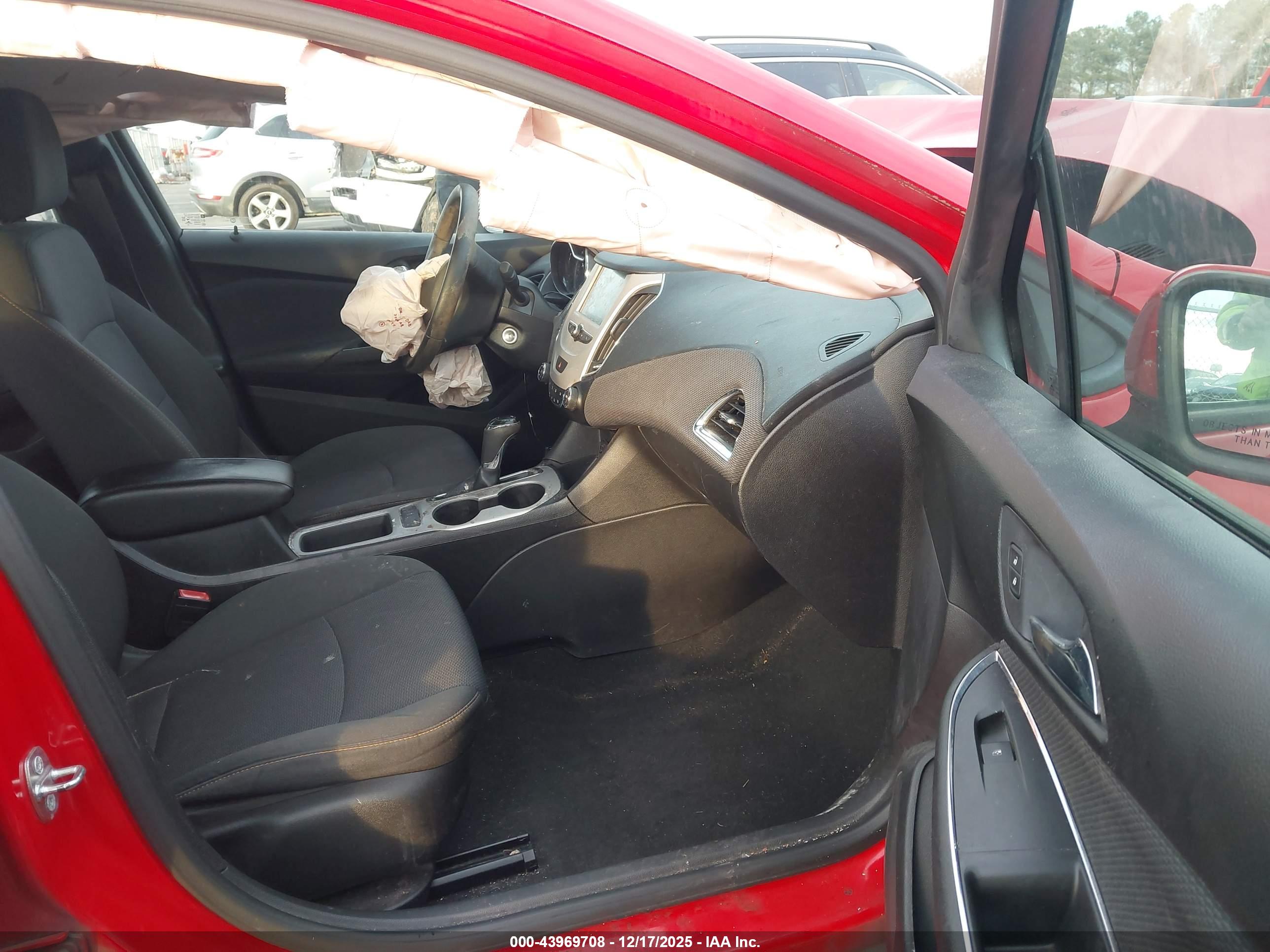 CHEVROLET CRUZE image 5