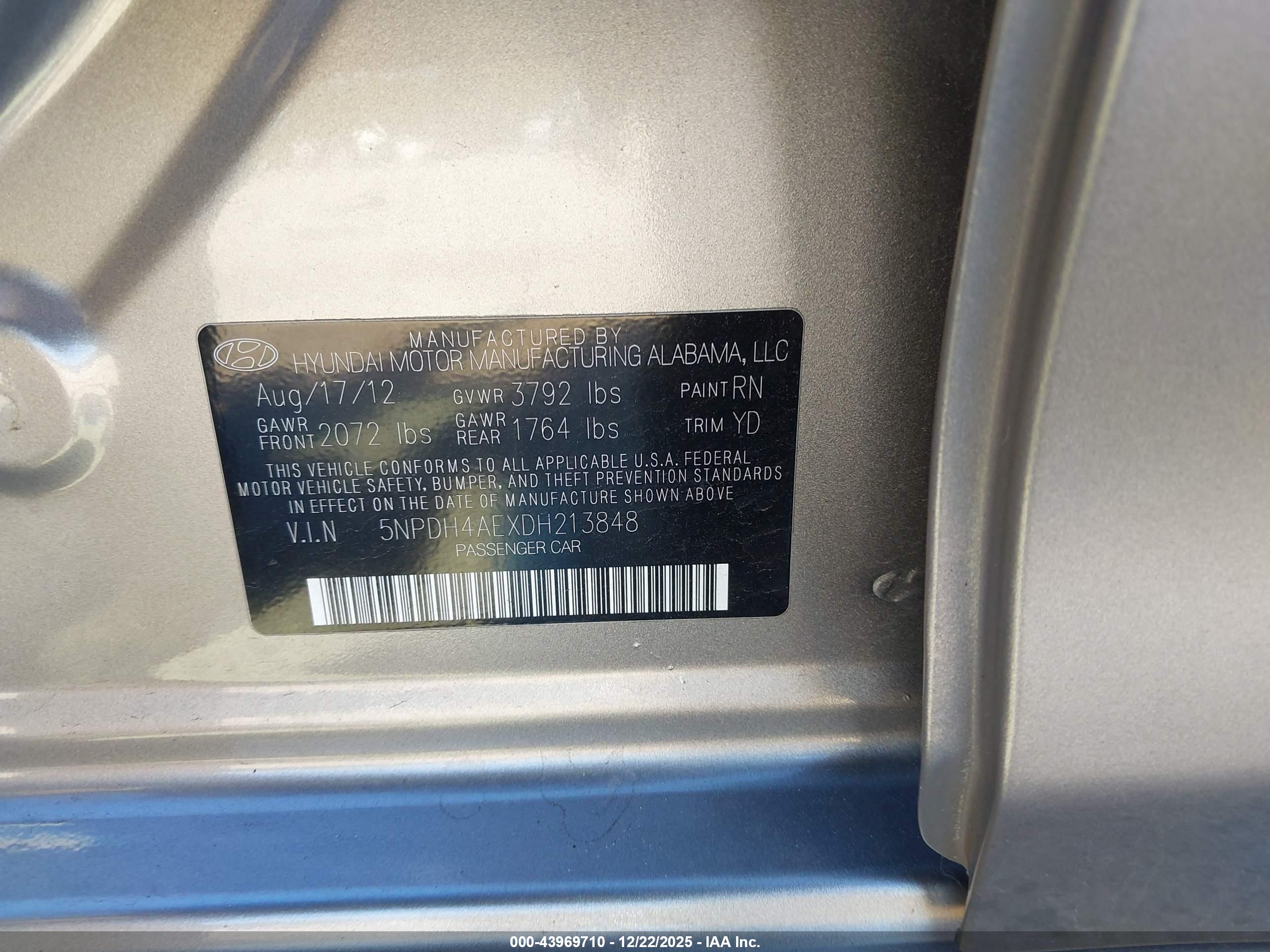 HYUNDAI ELANTRA image 9