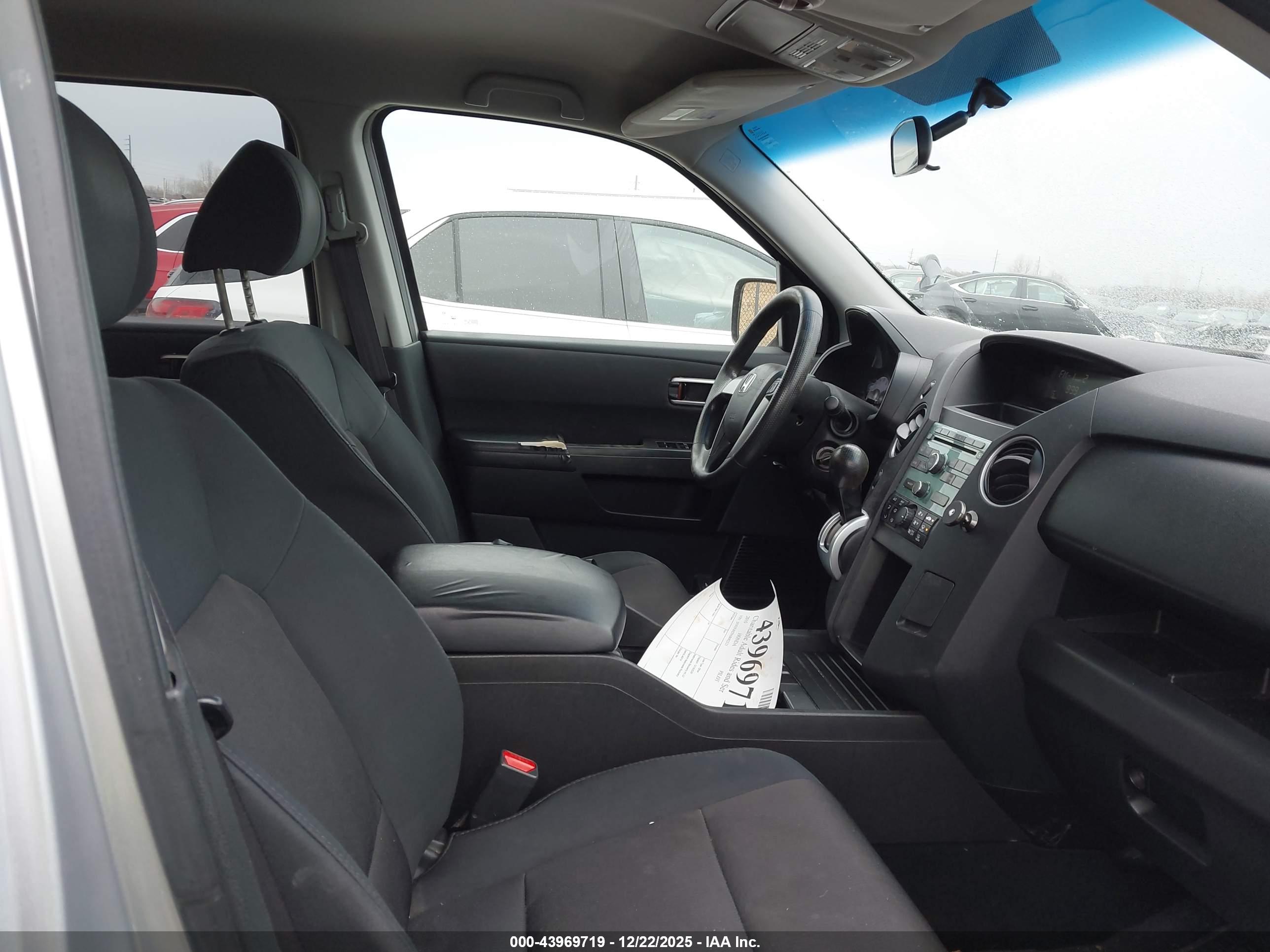 HONDA PILOT image 5