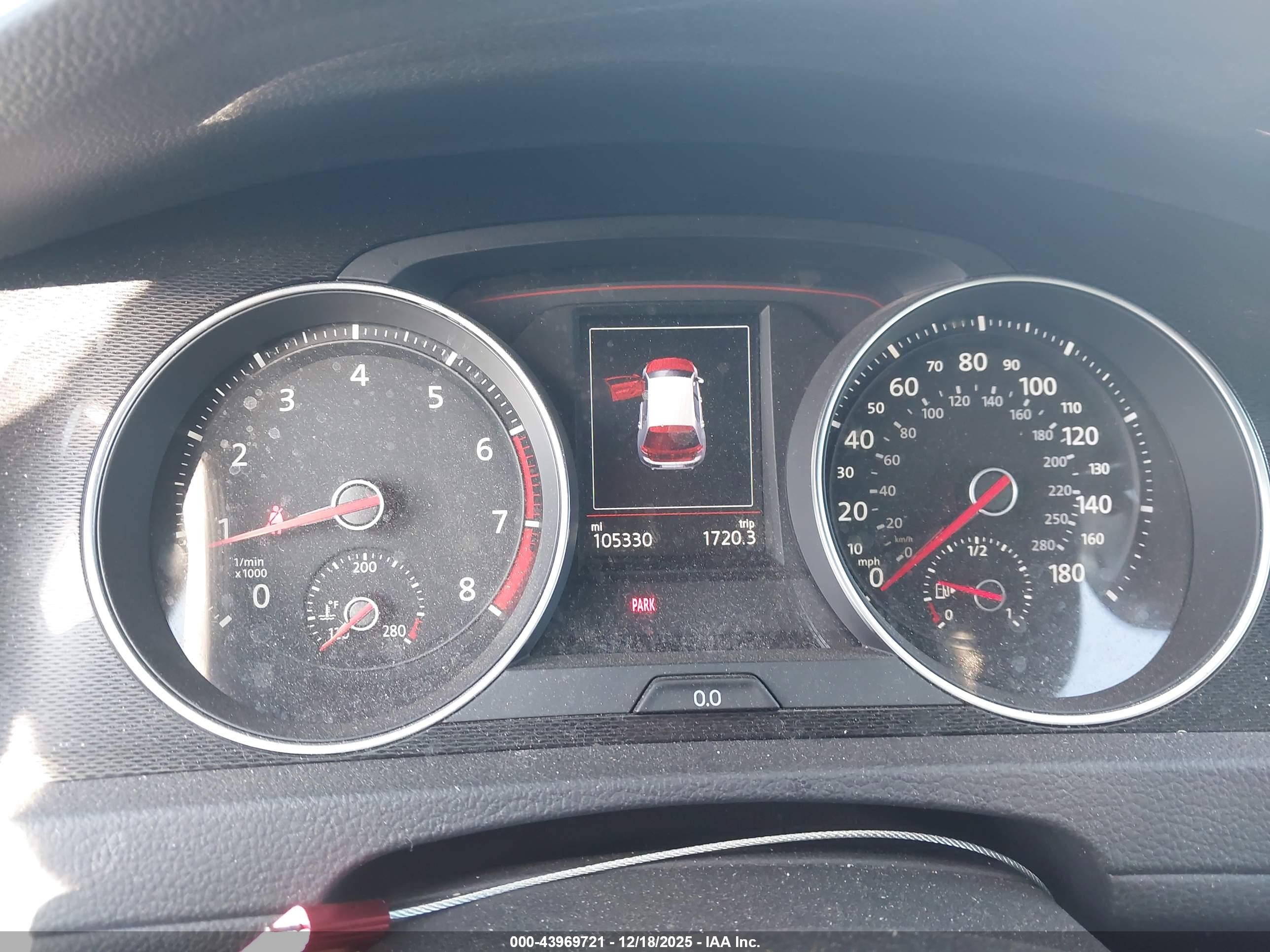 VOLKSWAGEN GOLF image 7