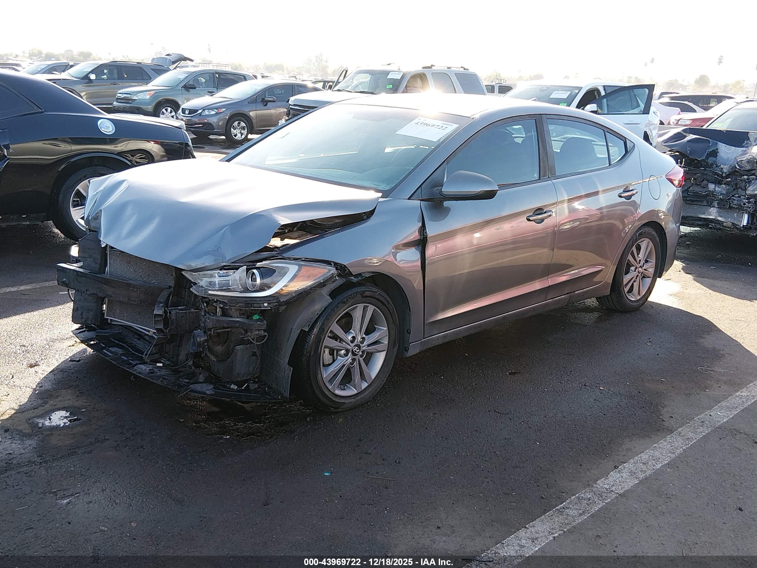HYUNDAI ELANTRA image 2
